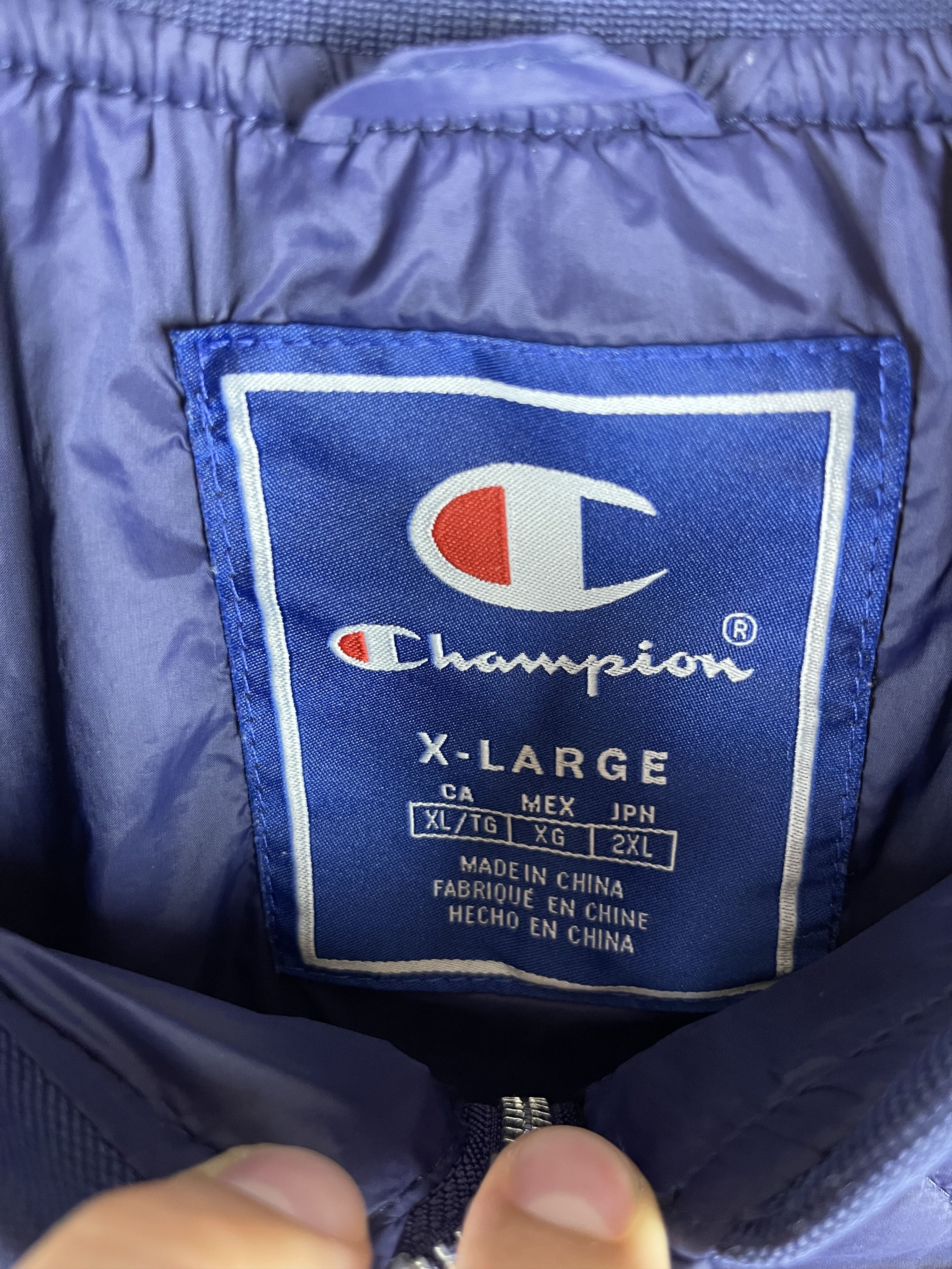 Champion Champion vintage double logo quilted bomber jacket Size US XL / EU 56 / 4 - 8 Thumbnail