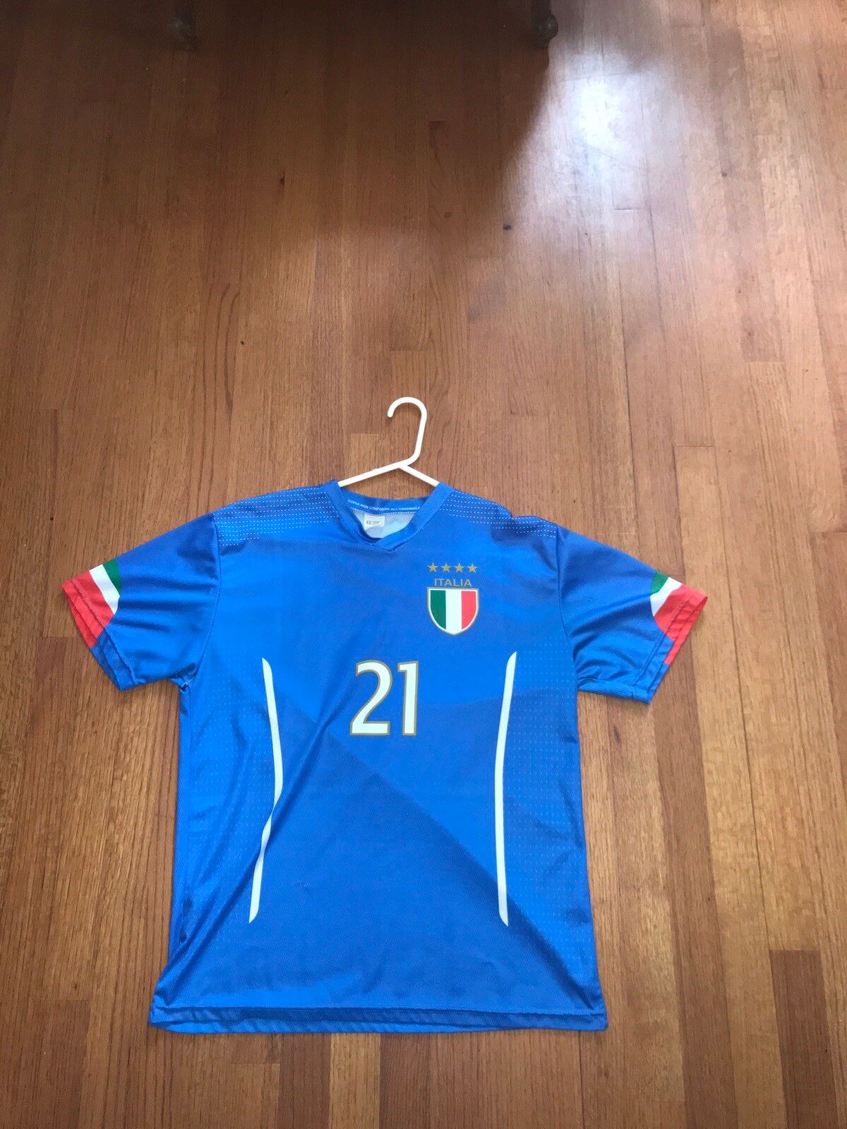 Soccer Jersey Italy soccer jersey Size US M / EU 48-50 / 2 - 1 Preview