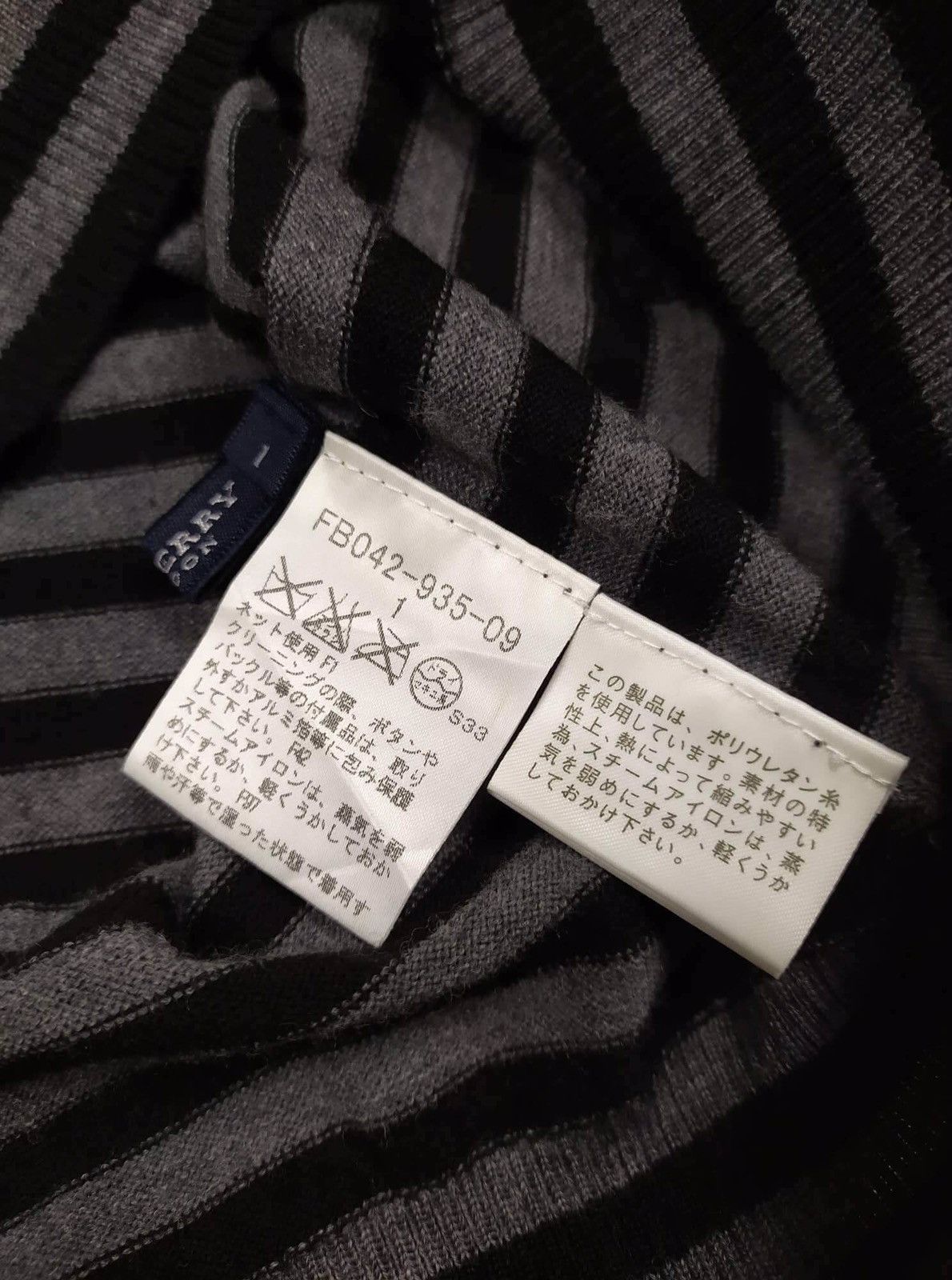 Burberry Burberry London Women Turtleneck Striped Long Sleeves Size XS / US 0-2 / IT 36-38 - 4 Thumbnail