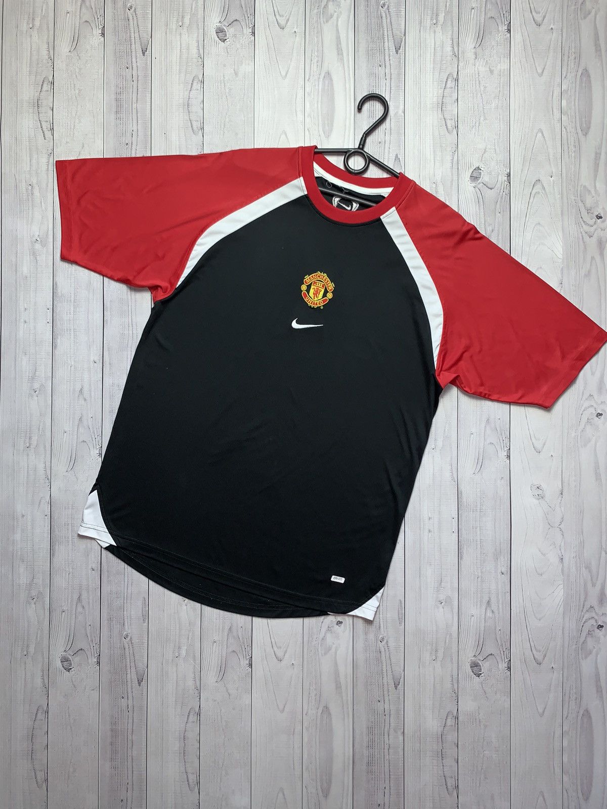 Vintage Vintage Nike Manchester United soccer jersey black size M Size US M / EU 48-50 / 2 - 1 Thumbnail