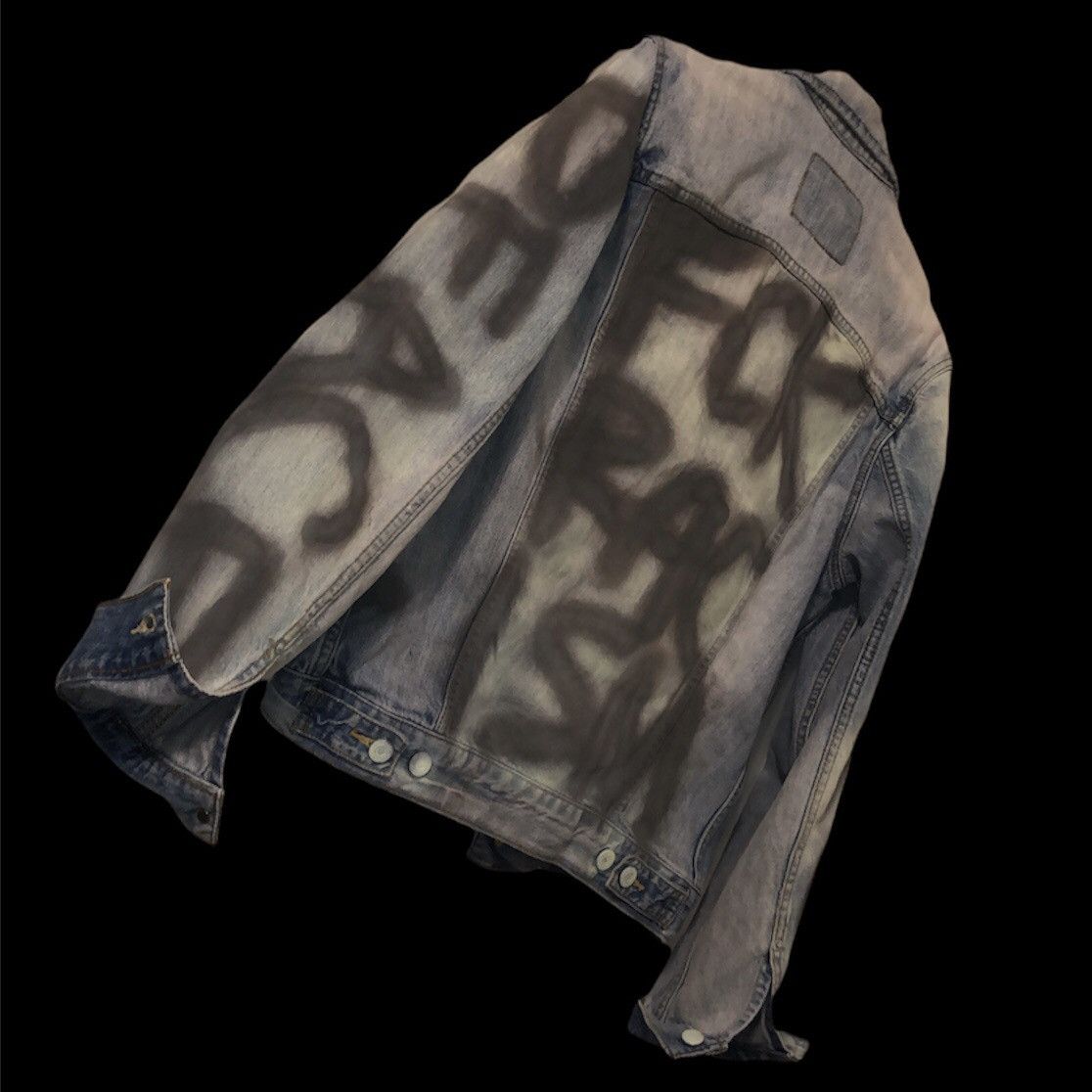 Gucci Kev Chino’ VEGA ‘F RACISM’ Peace Protest Denim Jacket Size US S / EU 44-46 / 1 - 1 Thumbnail
