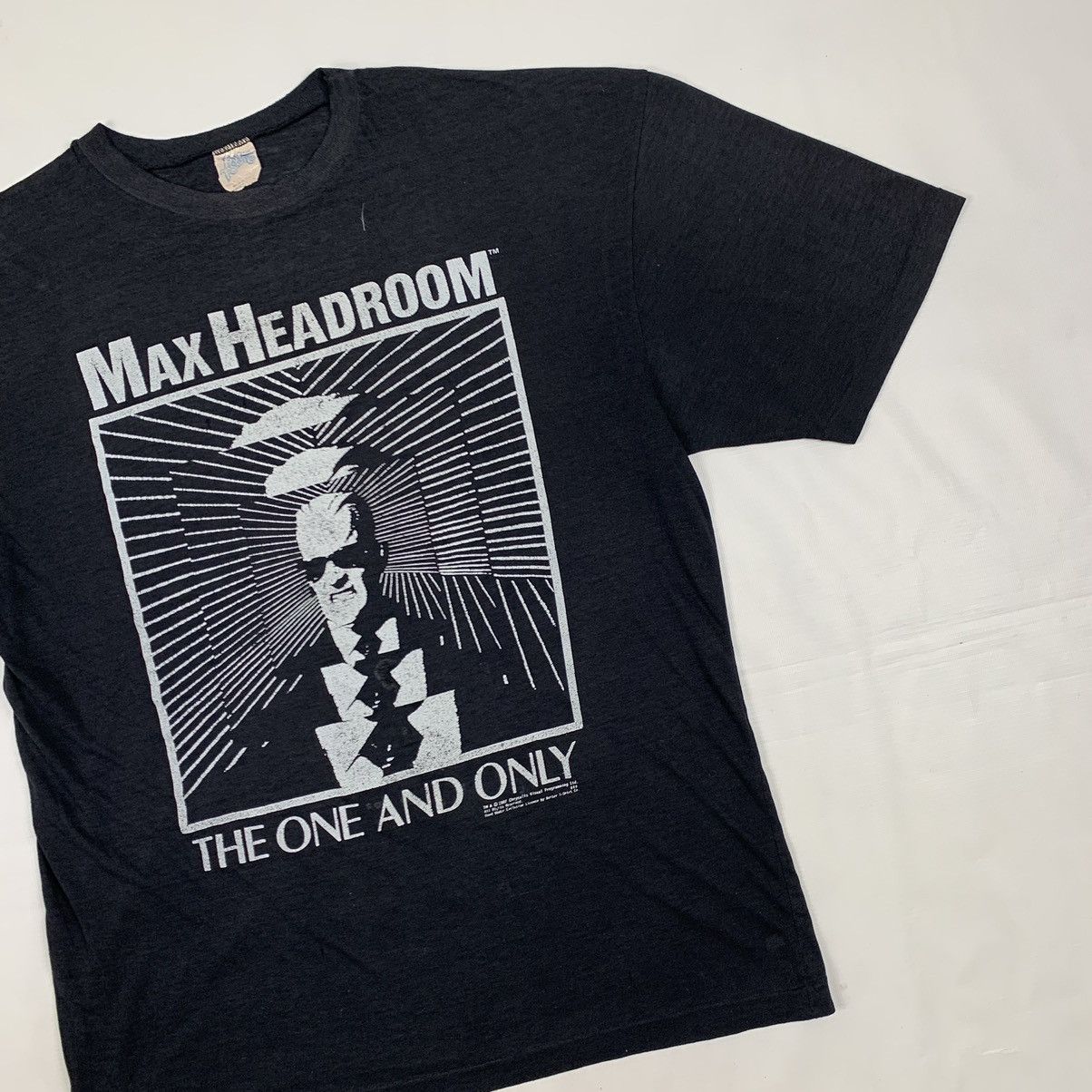 Vintage Vintage 1987 Max Headroom Television Series Character Shirt Size US L / EU 52-54 / 3 - 4 Thumbnail