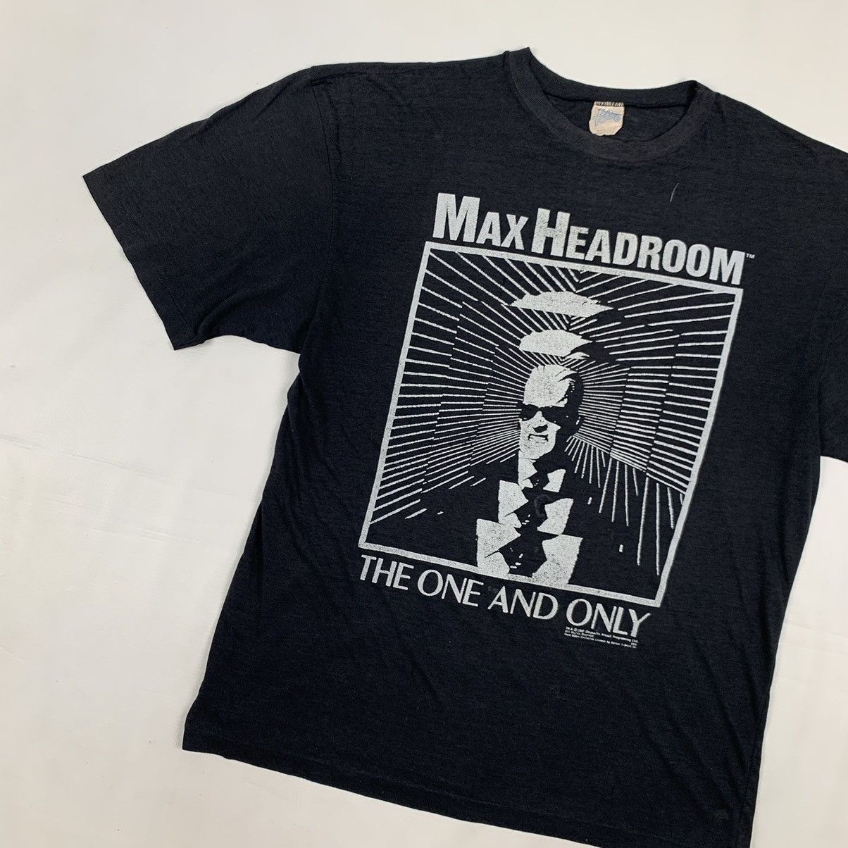 Vintage Vintage 1987 Max Headroom Television Series Character Shirt Size US L / EU 52-54 / 3 - 3 Thumbnail