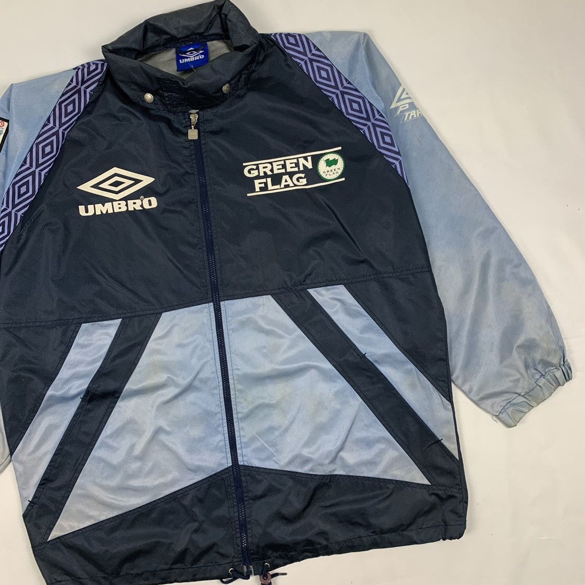 Umbro Vintage Umbro England Light Zipper Jacket Size US L / EU 52-54 / 3 - 3 Thumbnail
