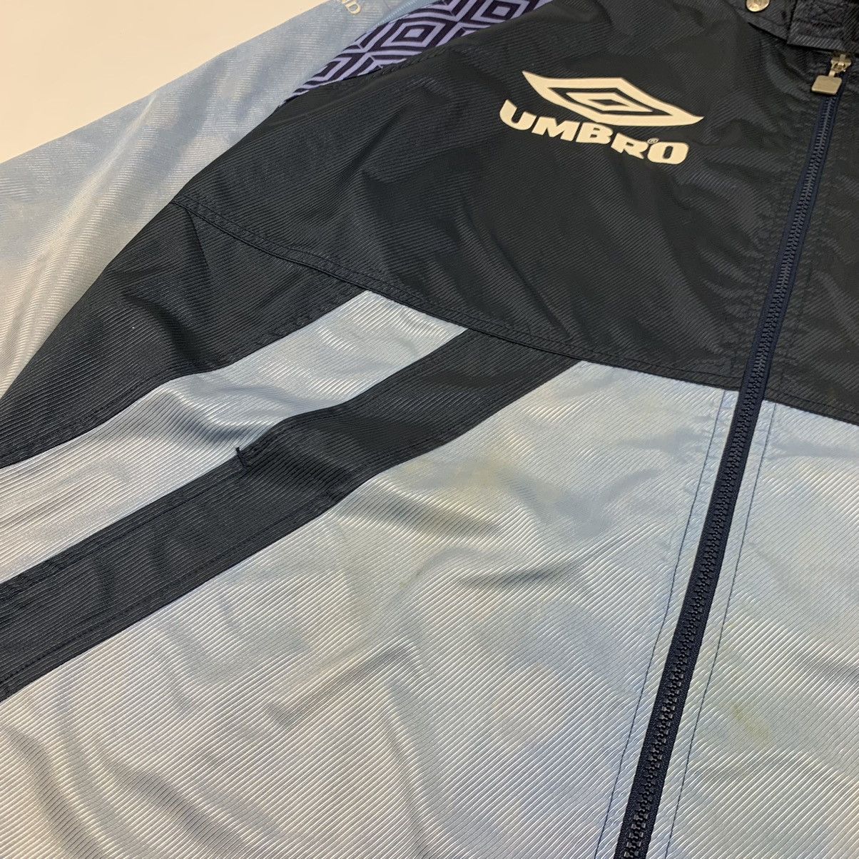 Umbro Vintage Umbro England Light Zipper Jacket Size US L / EU 52-54 / 3 - 11 Thumbnail