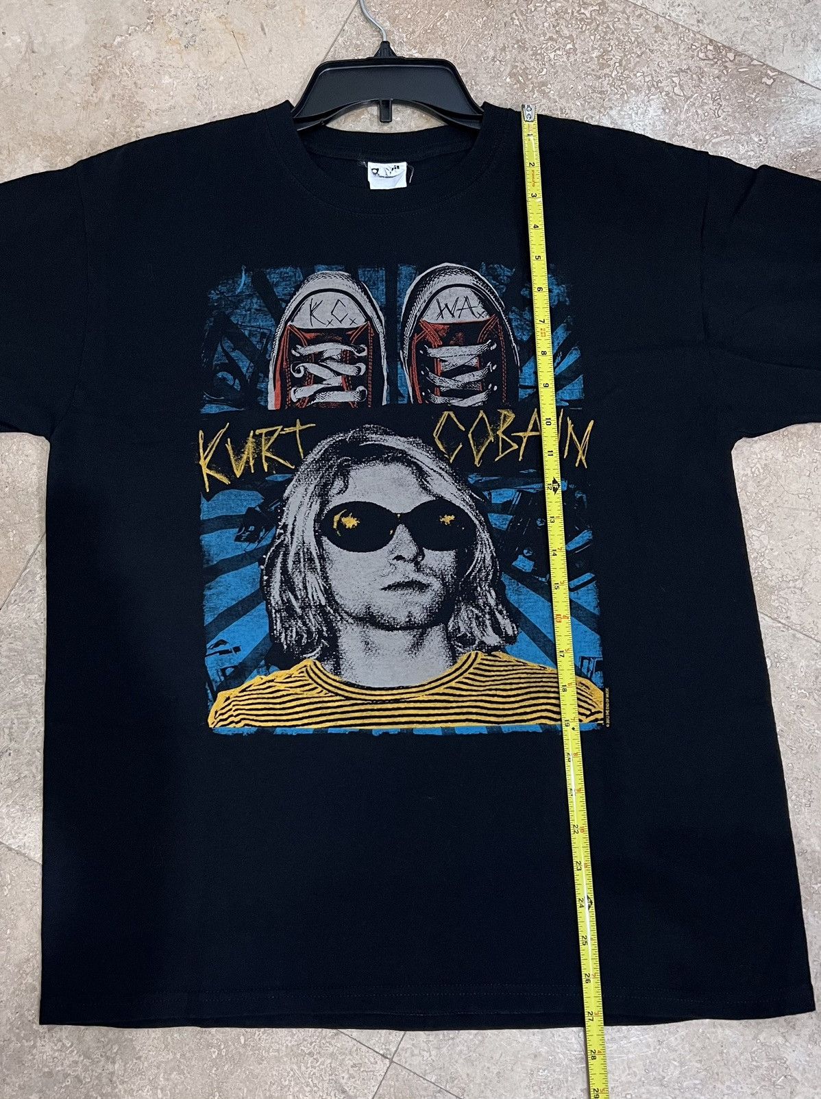 2012 Kurt Cobain The End of The Music TShirt size L