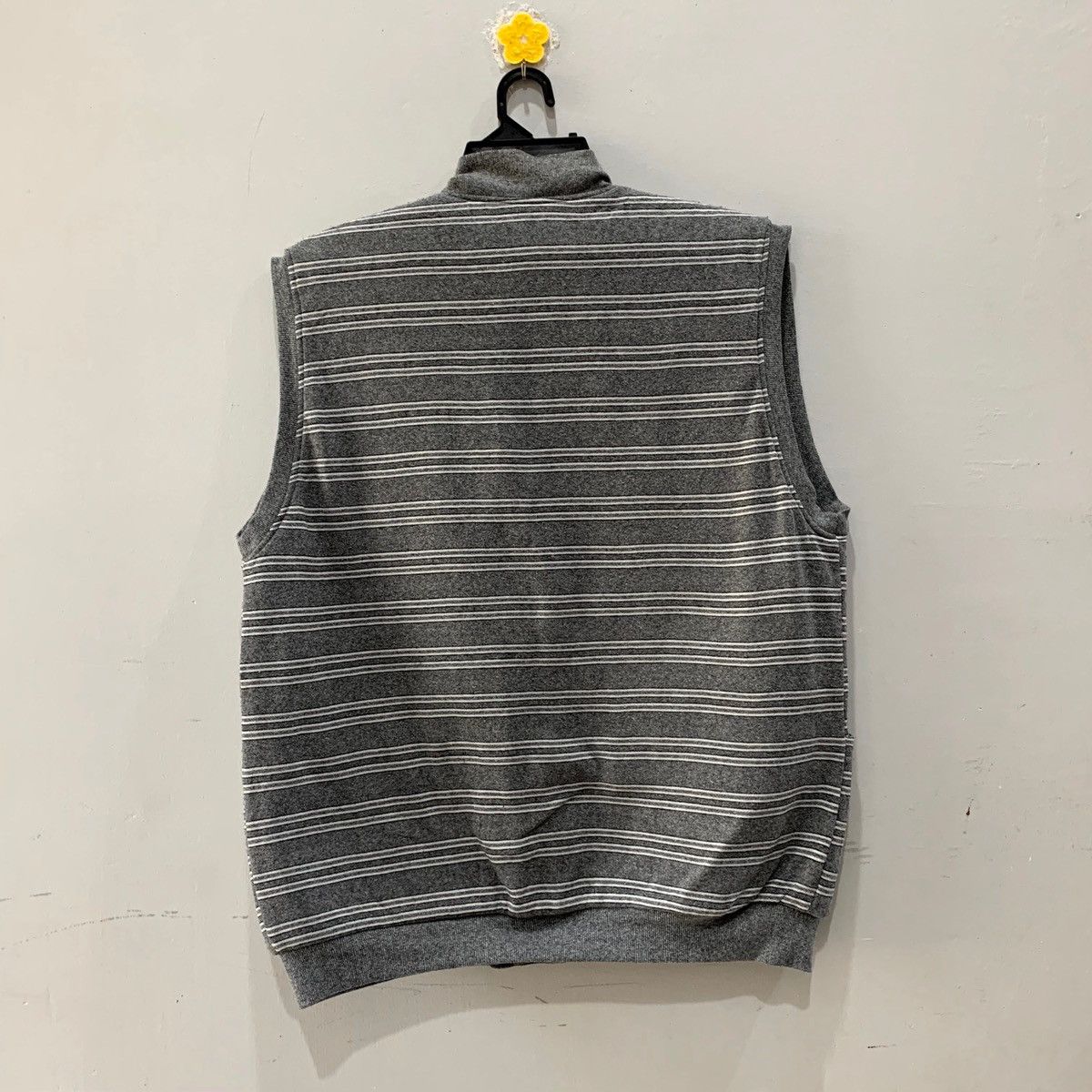 Japanese Brand × Lyle & Scott × Vintage LYLE & SCOTT Sleeveless Size L Size US L / EU 52-54 / 3 - 7 Thumbnail