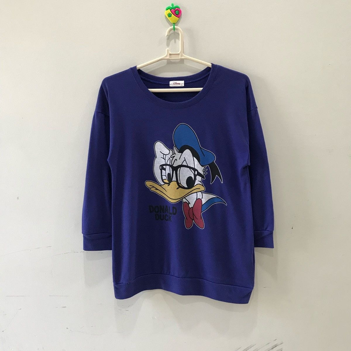 DISNEY Sweatshirts DONALD DUCK Design Size 3L...Fits Size M