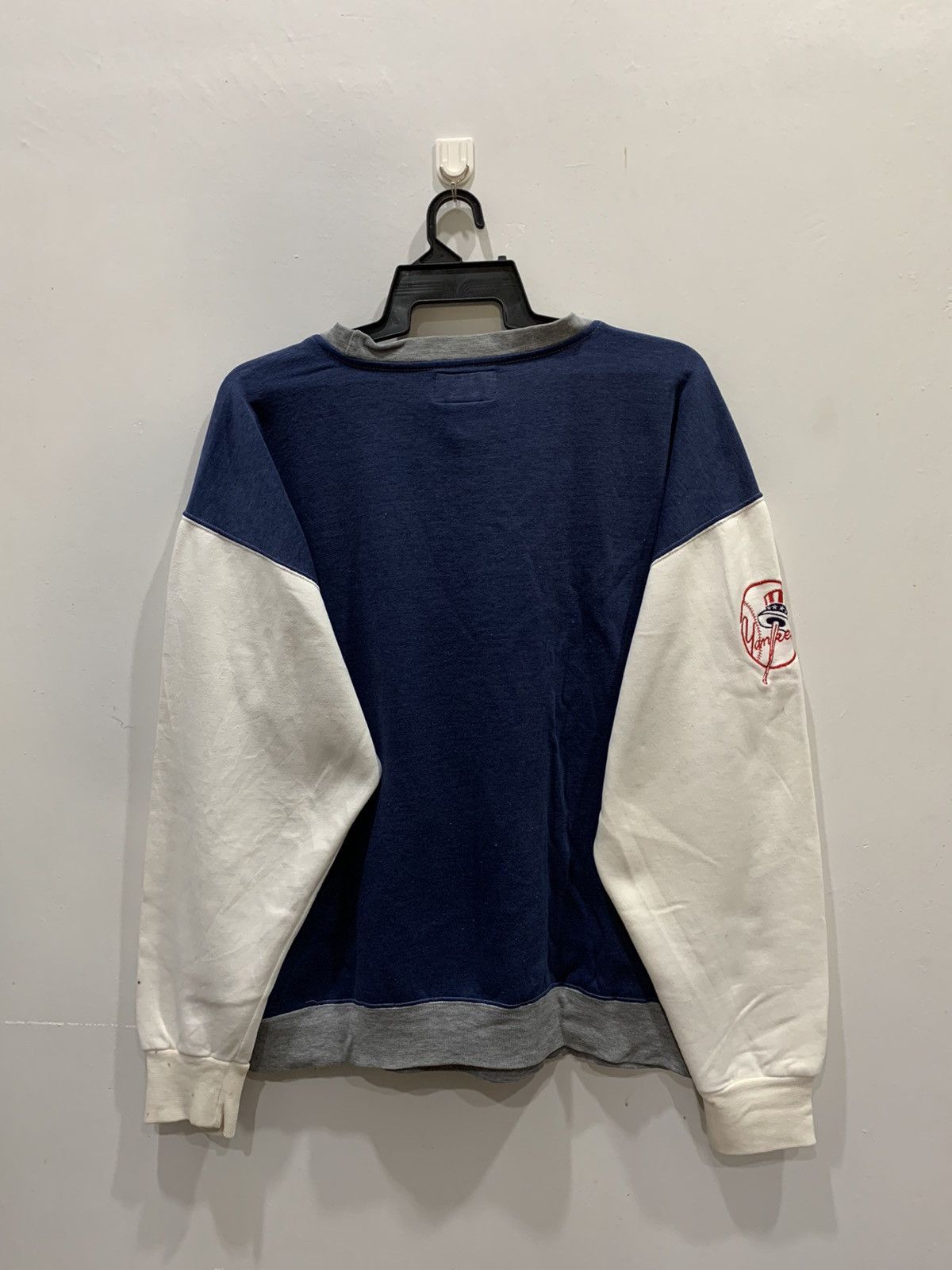 MLB × New York Yankees × Starter STARTER NEW YORK YANKESS Sweatshirts Size L Fits XXL Size US XXL / EU 58 / 5 - 7 Thumbnail