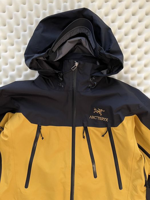 Arc'Teryx Arcteryx Beams 40th Anniversary Theta AR | Grailed