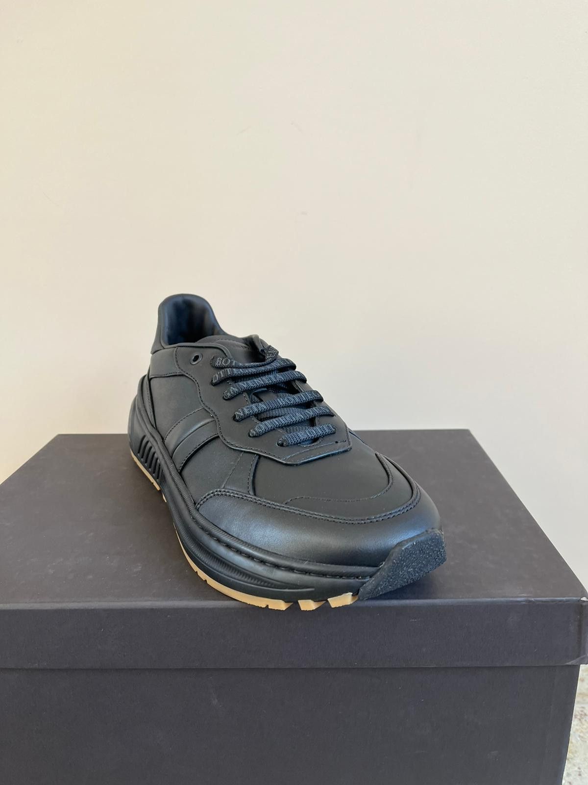 Bottega Veneta Low Top Speedster Calf Sneakers in Black Color Size US 9 / EU 42 - 5 Thumbnail