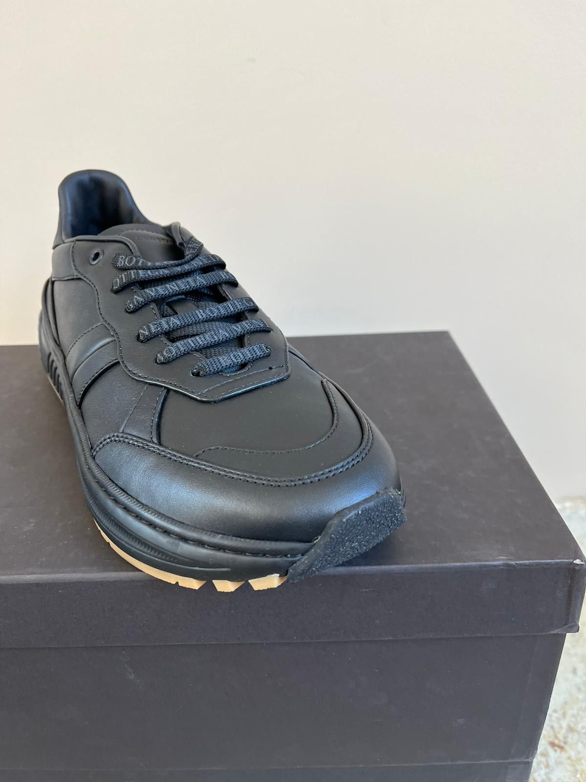 Bottega Veneta Low Top Speedster Calf Sneakers in Black Color Size US 9 / EU 42 - 7 Thumbnail
