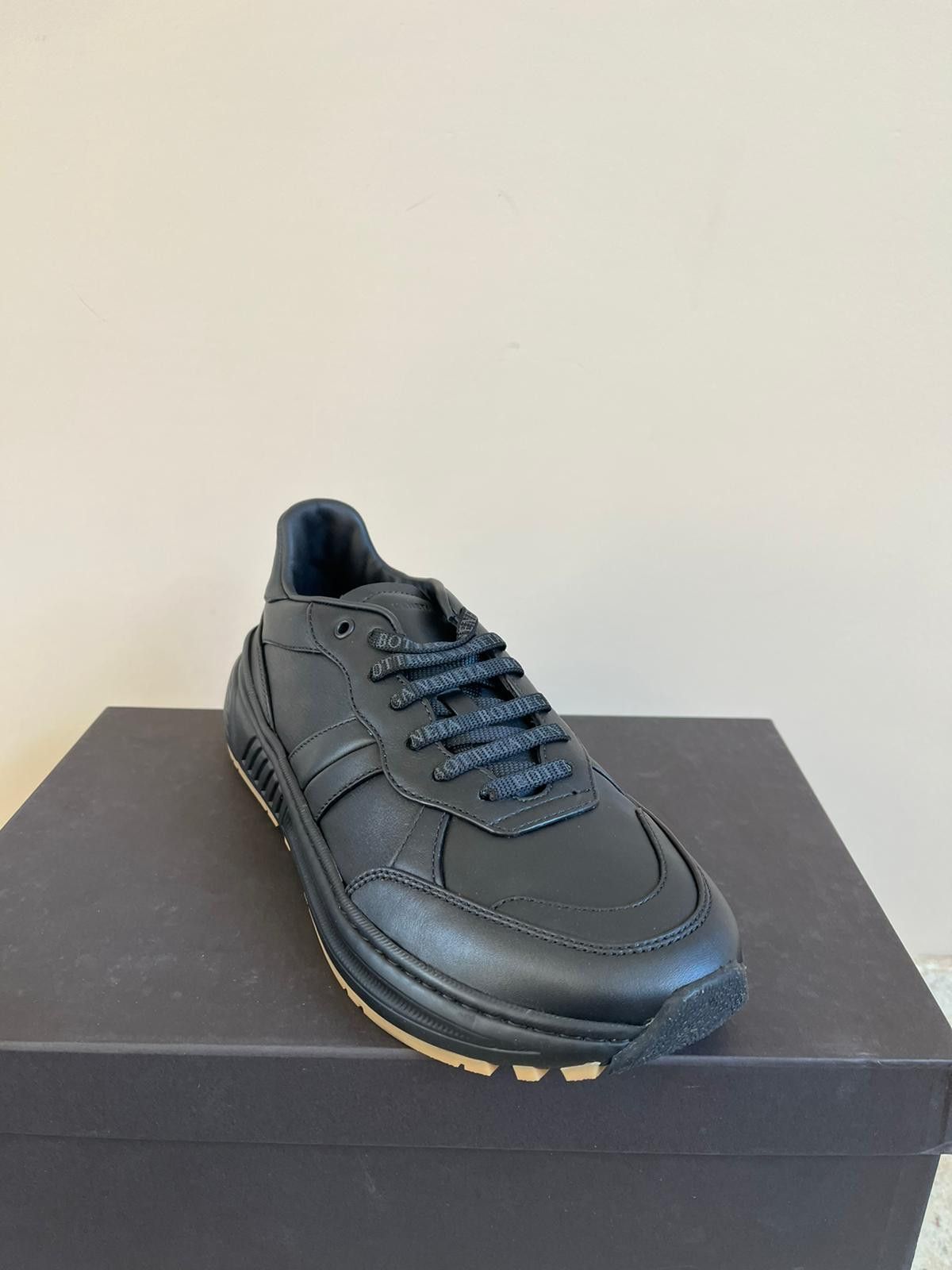 Bottega Veneta Low Top Speedster Calf Sneakers in Black Color Size US 9 / EU 42 - 6 Thumbnail