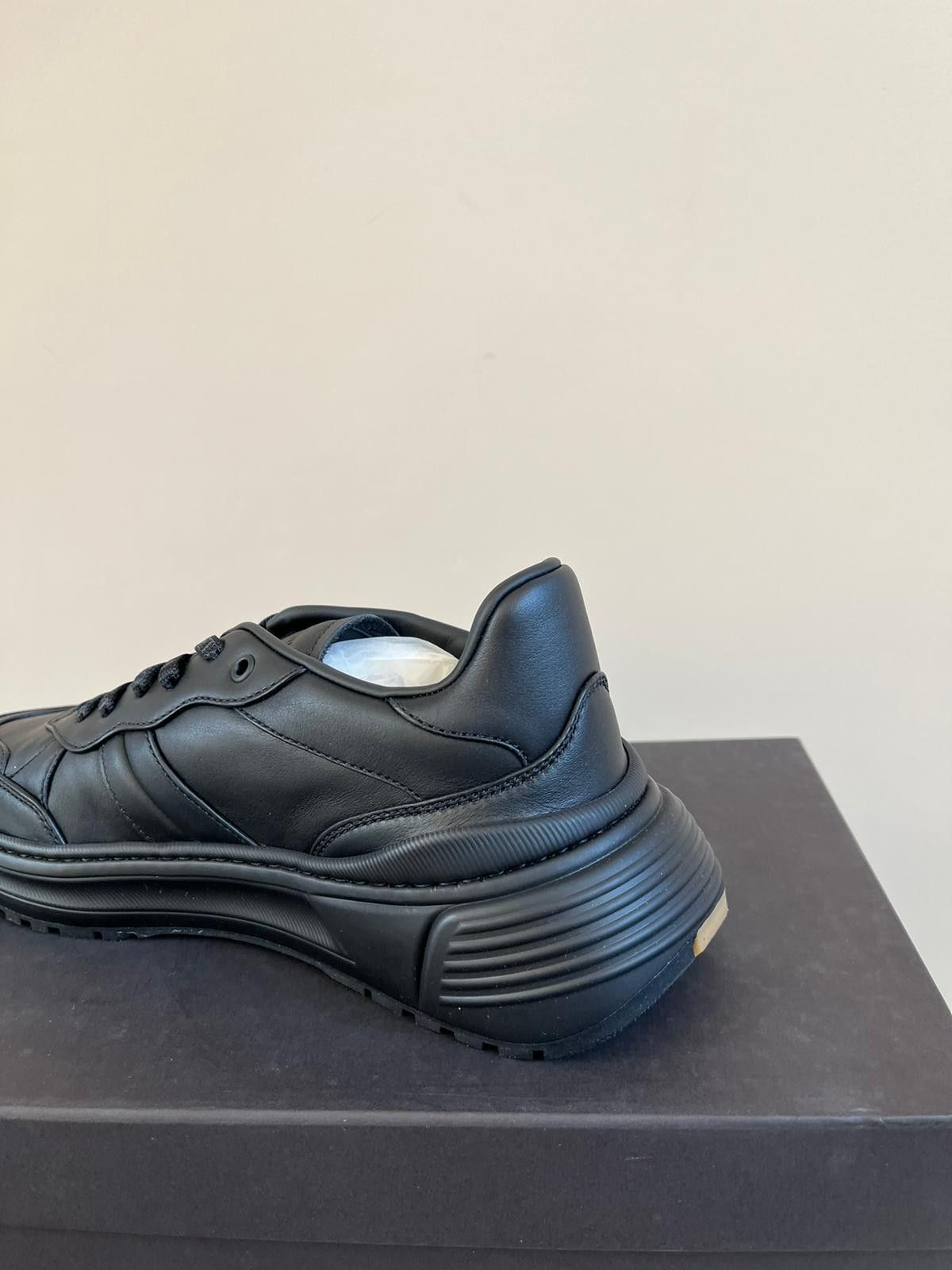 Bottega Veneta Low Top Speedster Calf Sneakers in Black Color Size US 9 / EU 42 - 14 Thumbnail