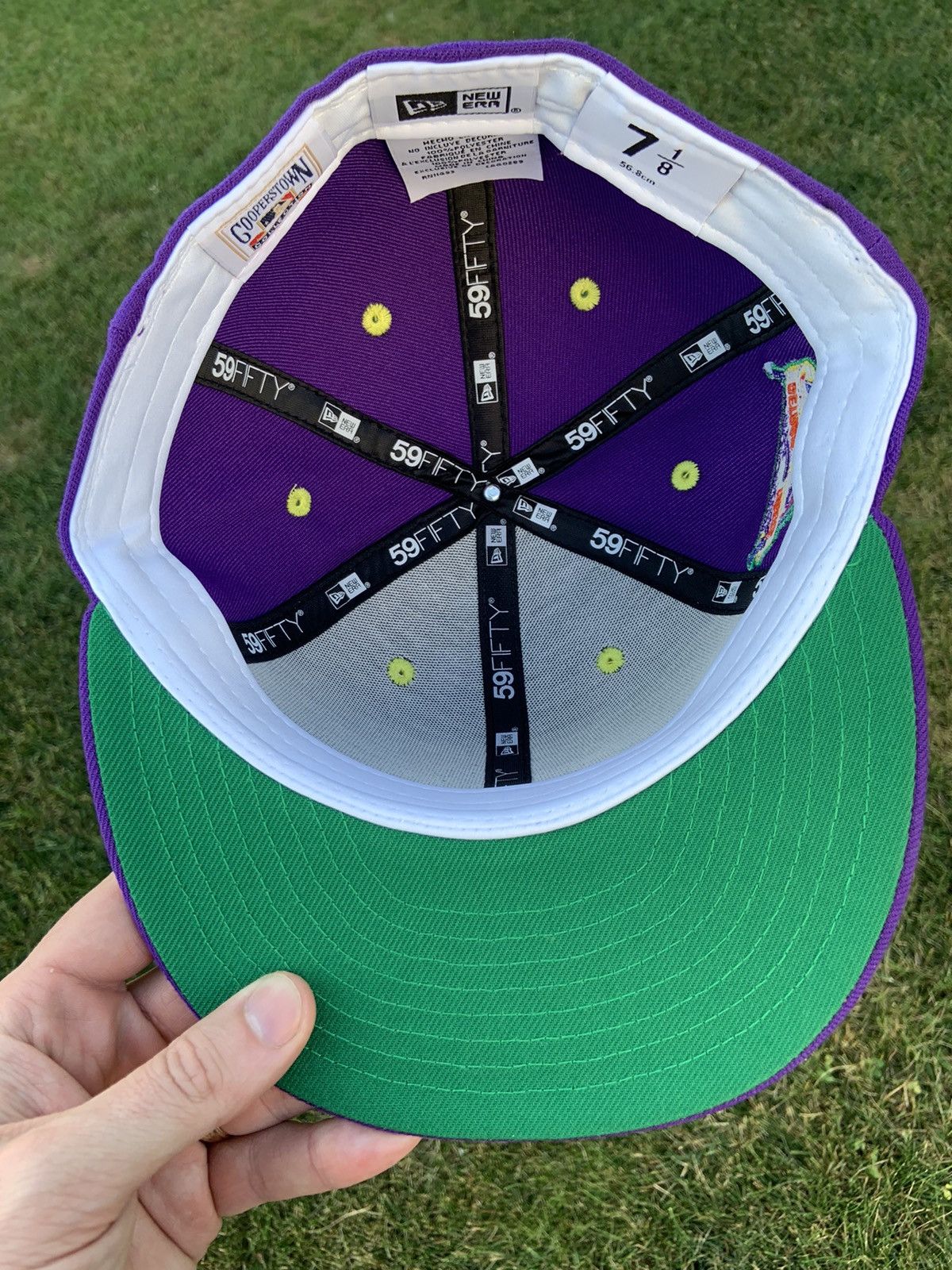 Lids × MLB × New Era Exclusive New Era Detroit Tigers Fitted 7 1/8 Lids Roy G Biv Size ONE SIZE - 3 Thumbnail
