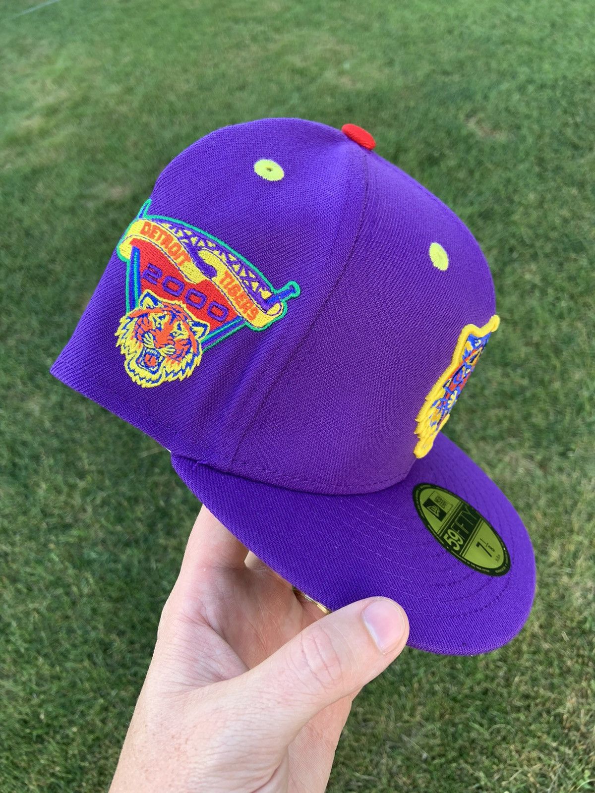 Lids × MLB × New Era Exclusive New Era Detroit Tigers Fitted 7 1/8 Lids Roy G Biv Size ONE SIZE - 2 Thumbnail