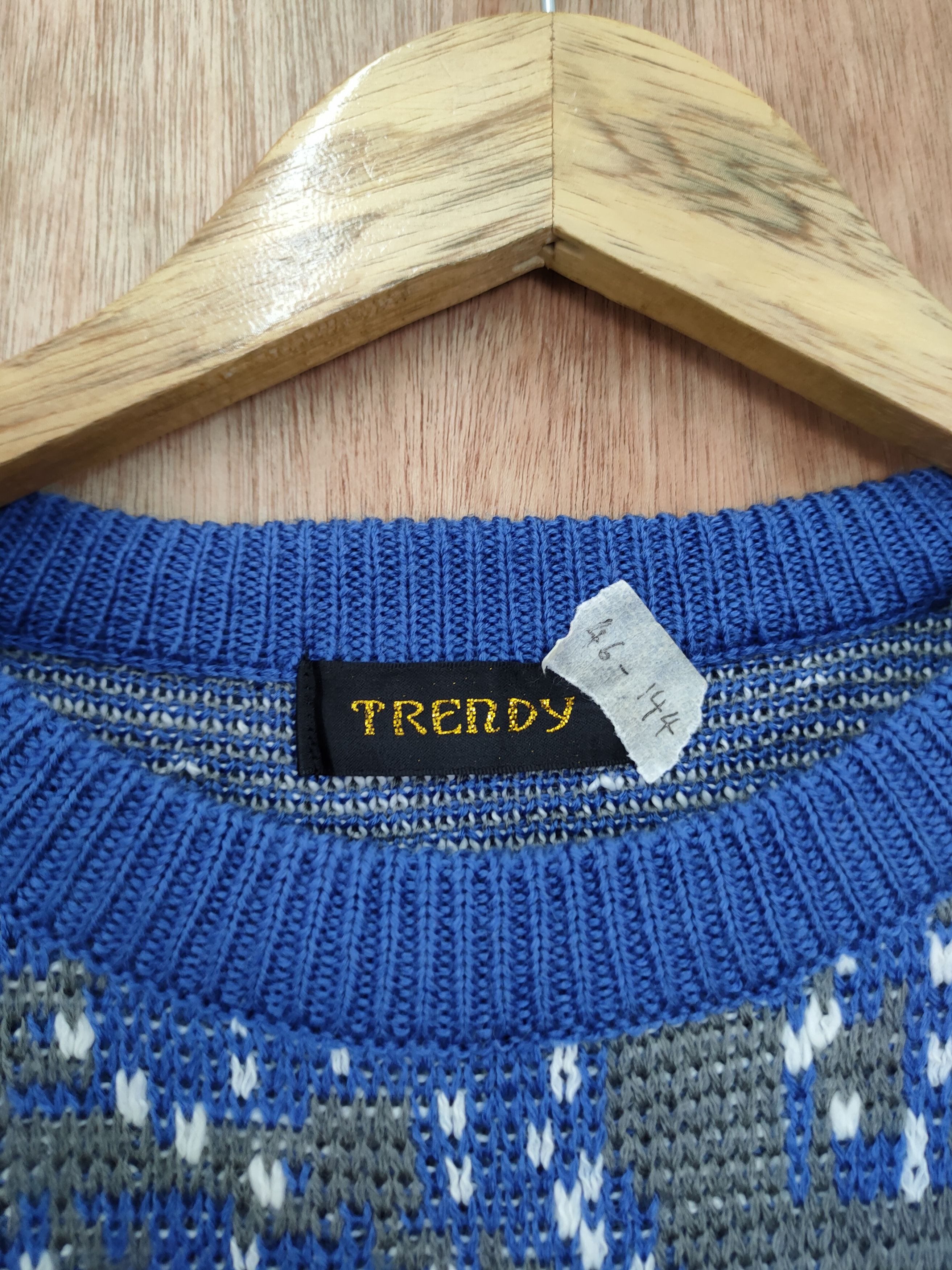 Aran Isles Knitwear DL Trendy art snow winter knitwear sweatshirt #46-144 Size US S / EU 44-46 / 1 - 5 Thumbnail