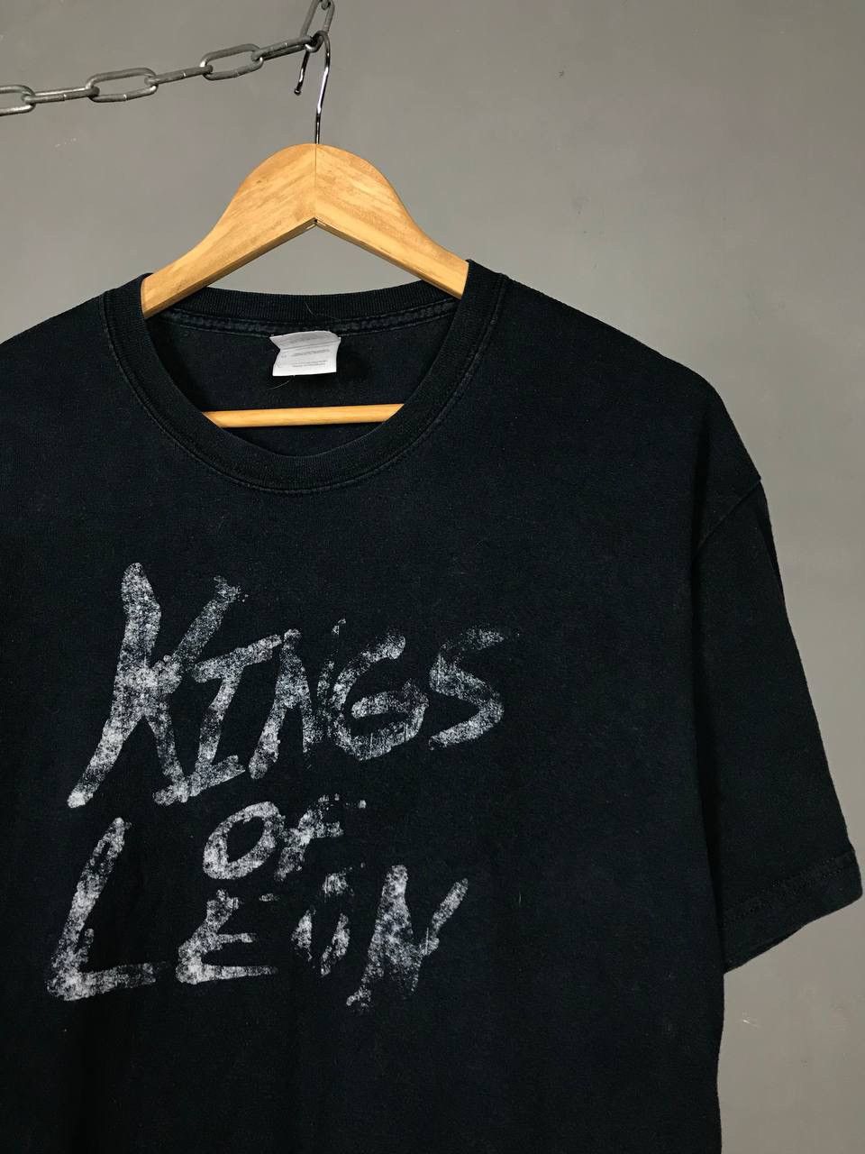 Band Tees Kings of Leon vintage rock band overprinted tee Size US L / EU 52-54 / 3 - 2 Thumbnail