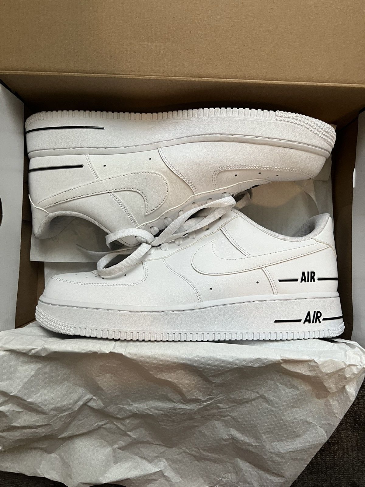 double air low white black