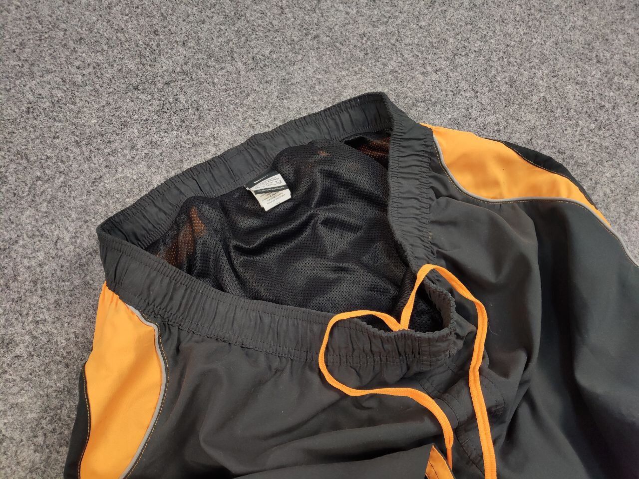 Nike Vintage Nike Shorts Gray Logo swoosh casual Y2K Streetwear Size US 36 / EU 52 - 6 Thumbnail