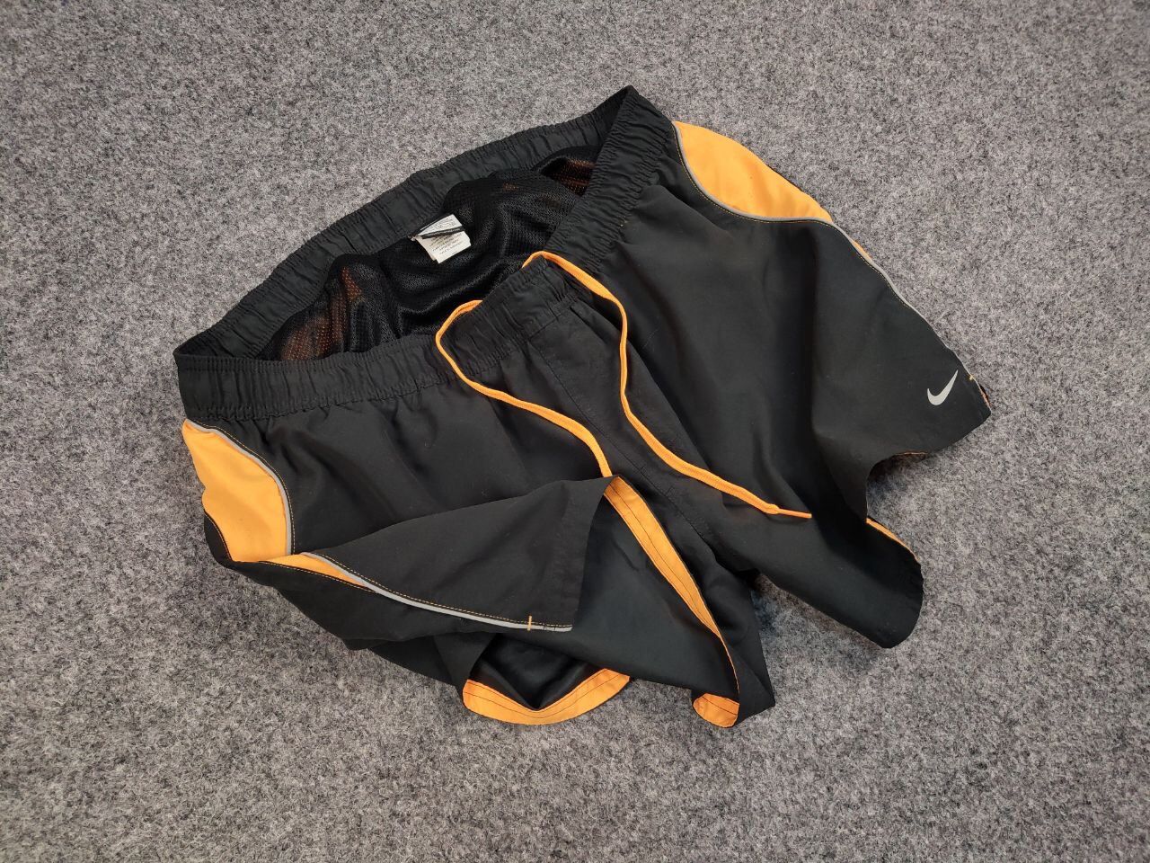 Nike Vintage Nike Shorts Gray Logo swoosh casual Y2K Streetwear Size US 36 / EU 52 - 5 Thumbnail