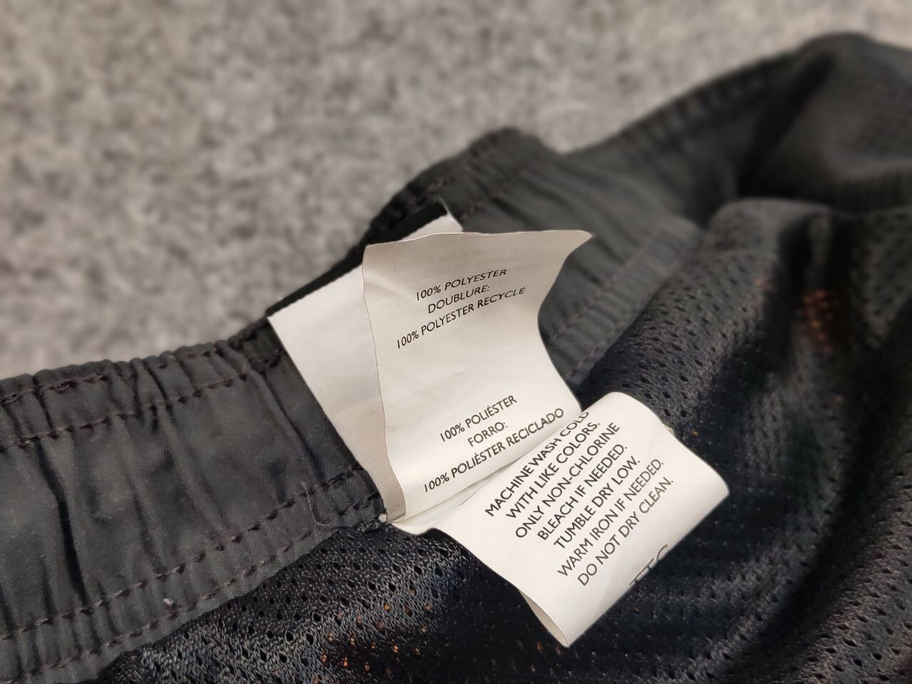 Nike Vintage Nike Shorts Gray Logo swoosh casual Y2K Streetwear Size US 36 / EU 52 - 13 Thumbnail