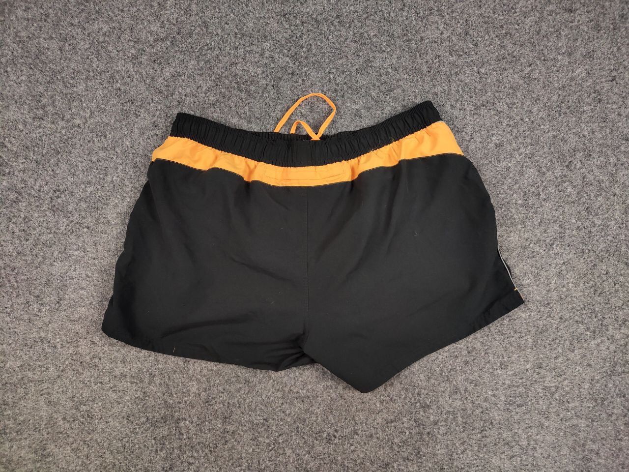 Nike Vintage Nike Shorts Gray Logo swoosh casual Y2K Streetwear Size US 36 / EU 52 - 8 Thumbnail