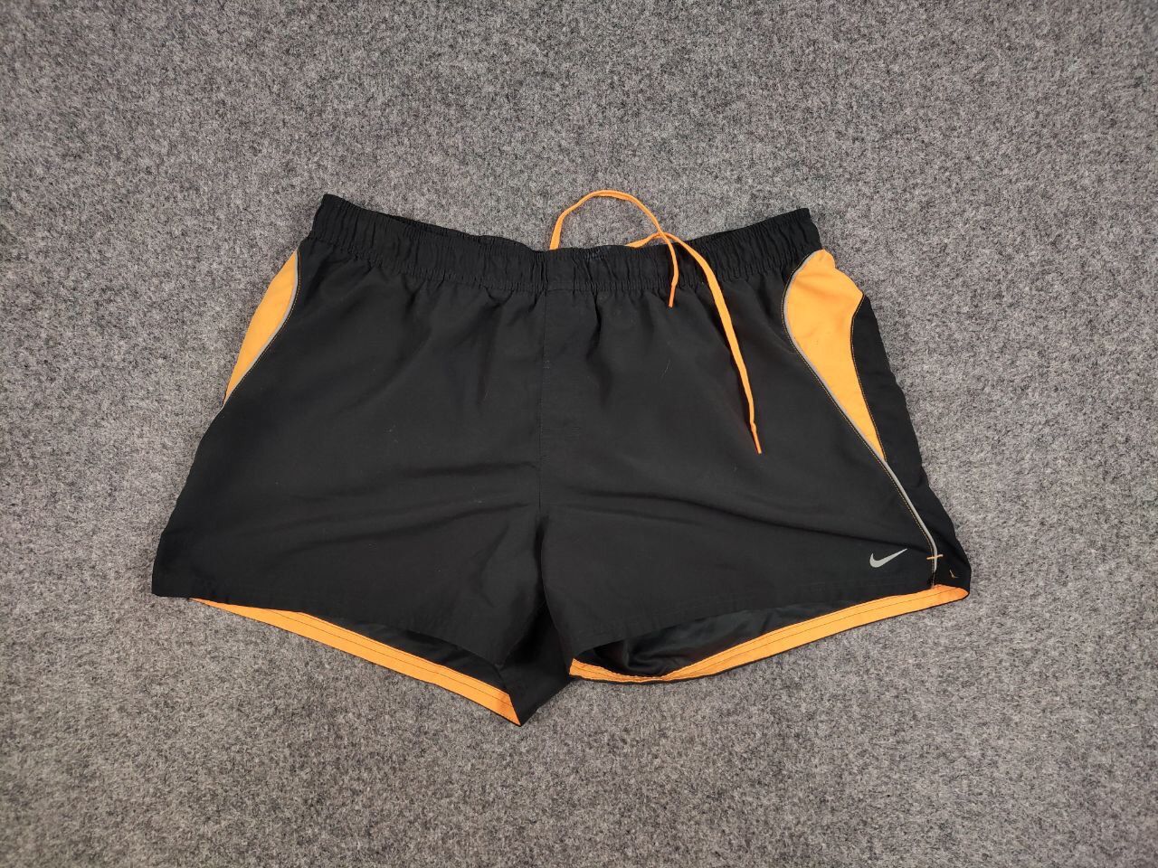Nike Vintage Nike Shorts Gray Logo swoosh casual Y2K Streetwear Size US 36 / EU 52 - 10 Thumbnail