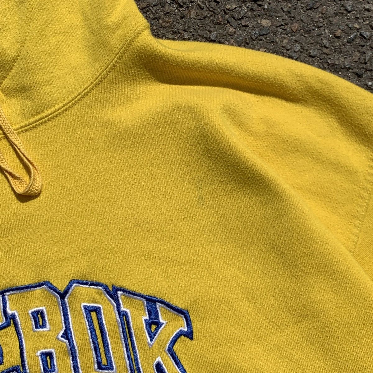 Reebok × Vintage Vintage Reebok 90s Embroidered Logo Yellow/Blue Hoodie y2k L Size US L / EU 52-54 / 3 - 6 Thumbnail
