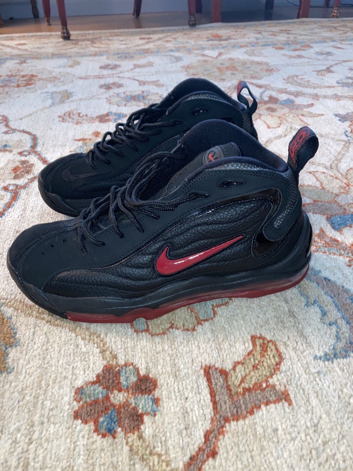 Nike Total Air Uptempo Red Black Sz 9.5 Like NEW