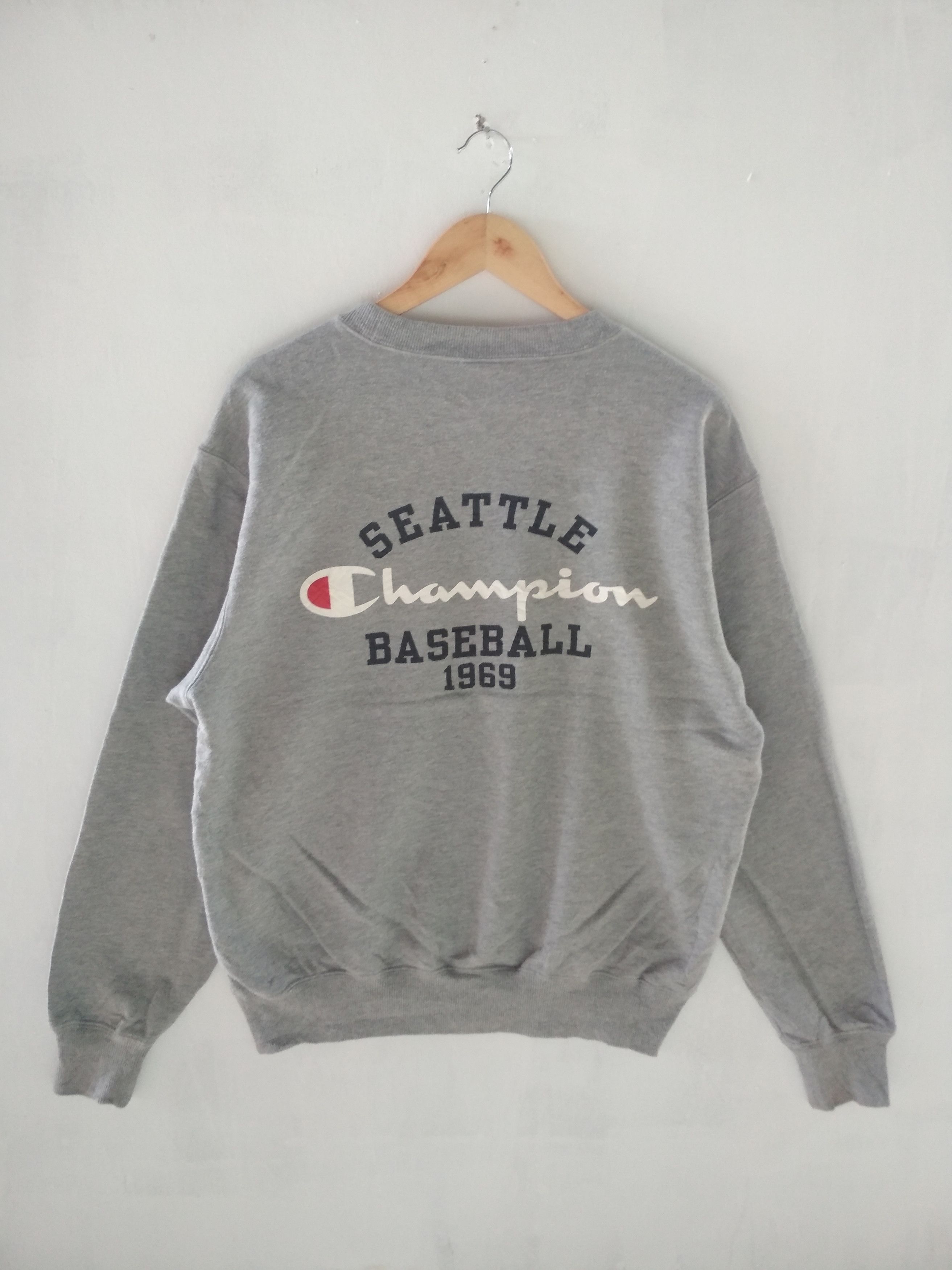 Champion CHAMPION Embroidery Logo Spellout Big Back Logo Sweatshirt Size US L / EU 52-54 / 3 - 5 Thumbnail
