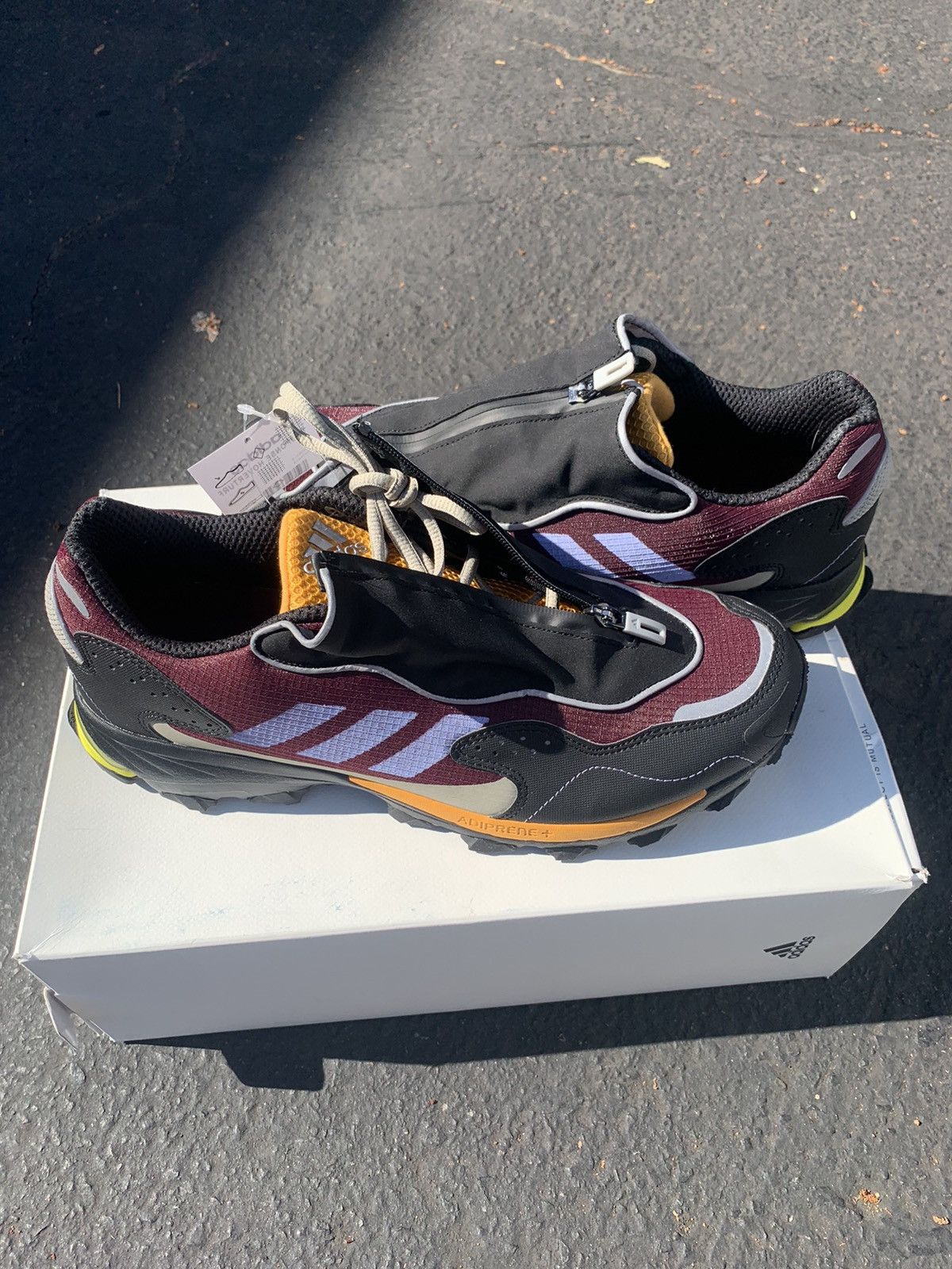 Response Hoverturf Zip Maroon