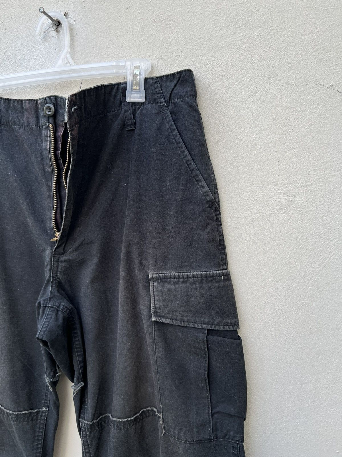 Devilock Vintage Devilock Japan Distress Sun Fade Black Cargo Short Size US 33 - 8 Thumbnail