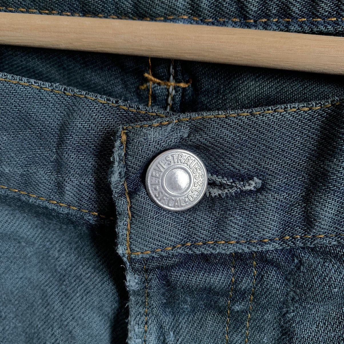 Levi's × Vintage Vintage Levis 501 Distressed Denim Jeans Size US 33 - 5 Thumbnail