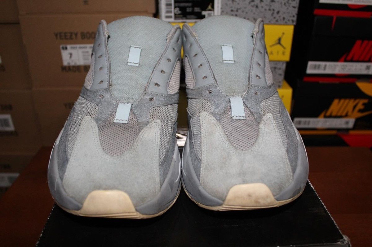 Adidas × Kanye West Yeezy 700 Inertia 2019 Size 11 Size US 11 / EU 44 - 2 Thumbnail