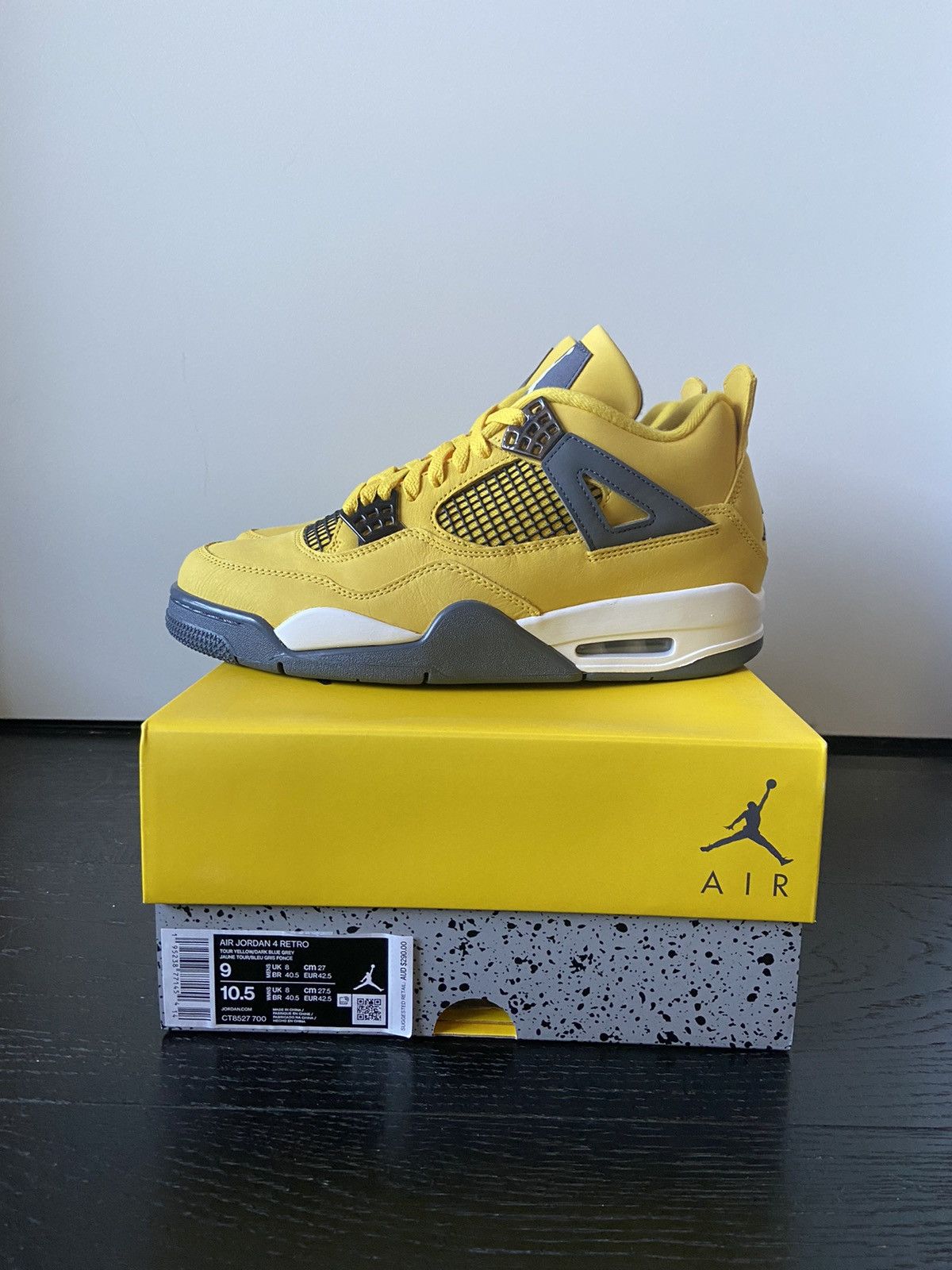 Jordan Brand JORDAN 4 ‘LIGHTNING’ Size US 9 / EU 42 - 8 Thumbnail
