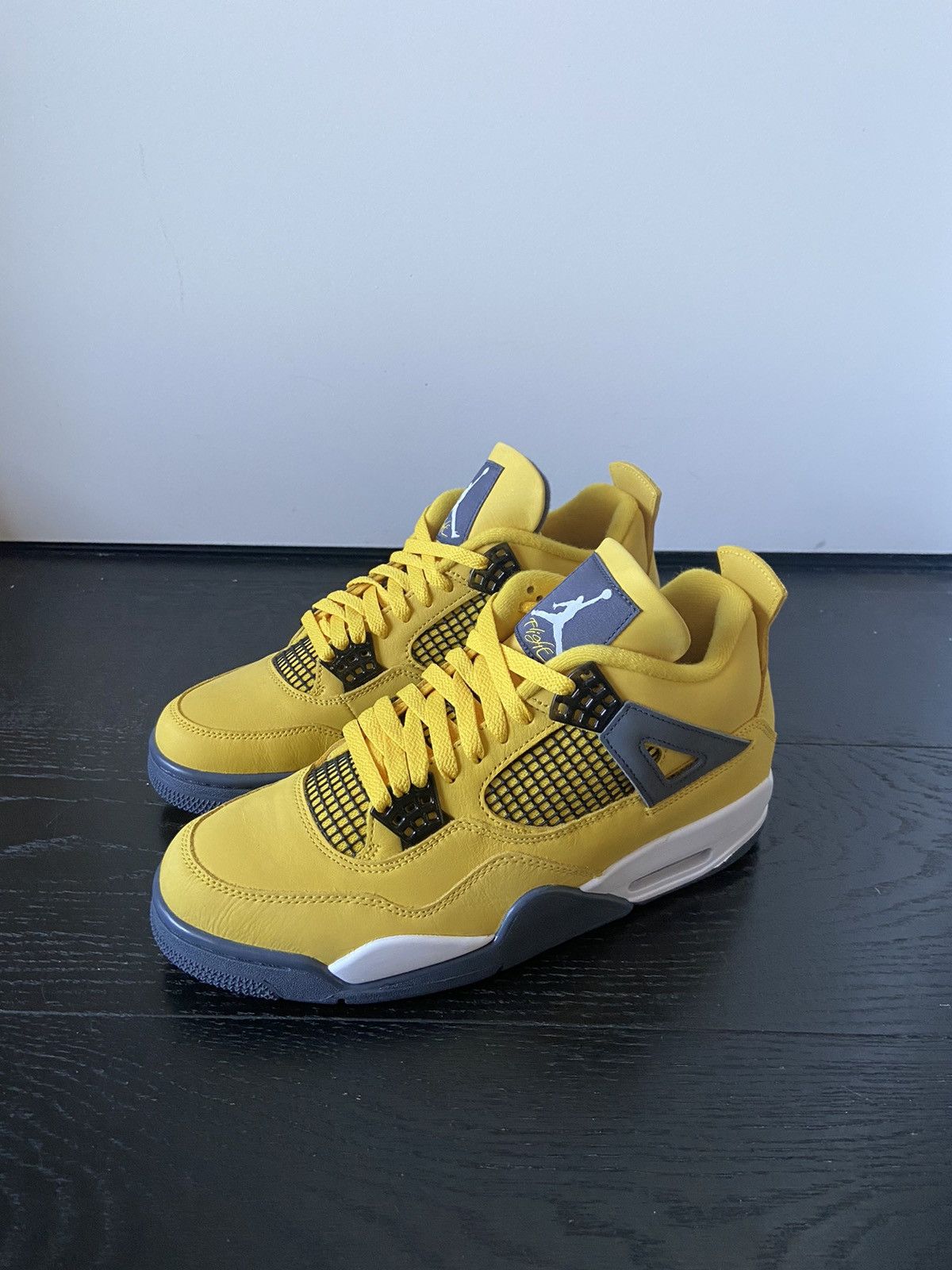 Jordan Brand JORDAN 4 ‘LIGHTNING’ Size US 9 / EU 42 - 3 Thumbnail
