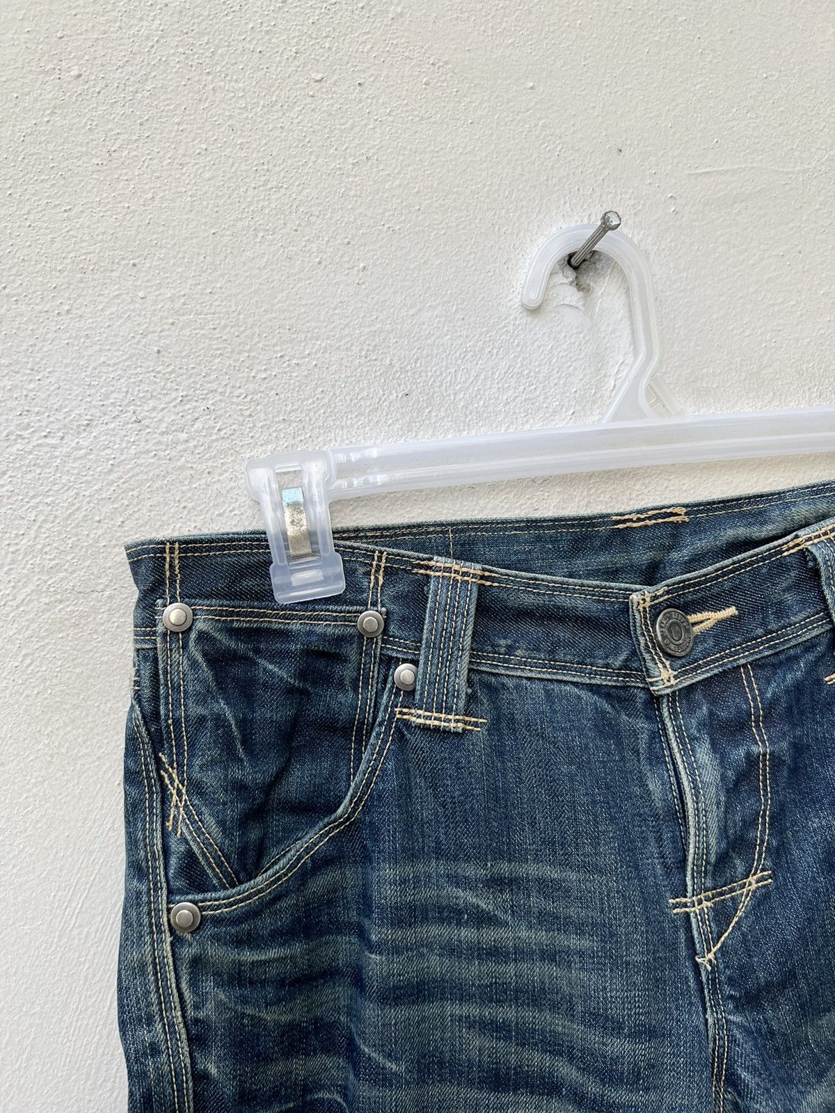 Japanese Brand Vintage 2002 Levi’s Engineered Slim Denim Jeans Size US 29 - 4 Thumbnail