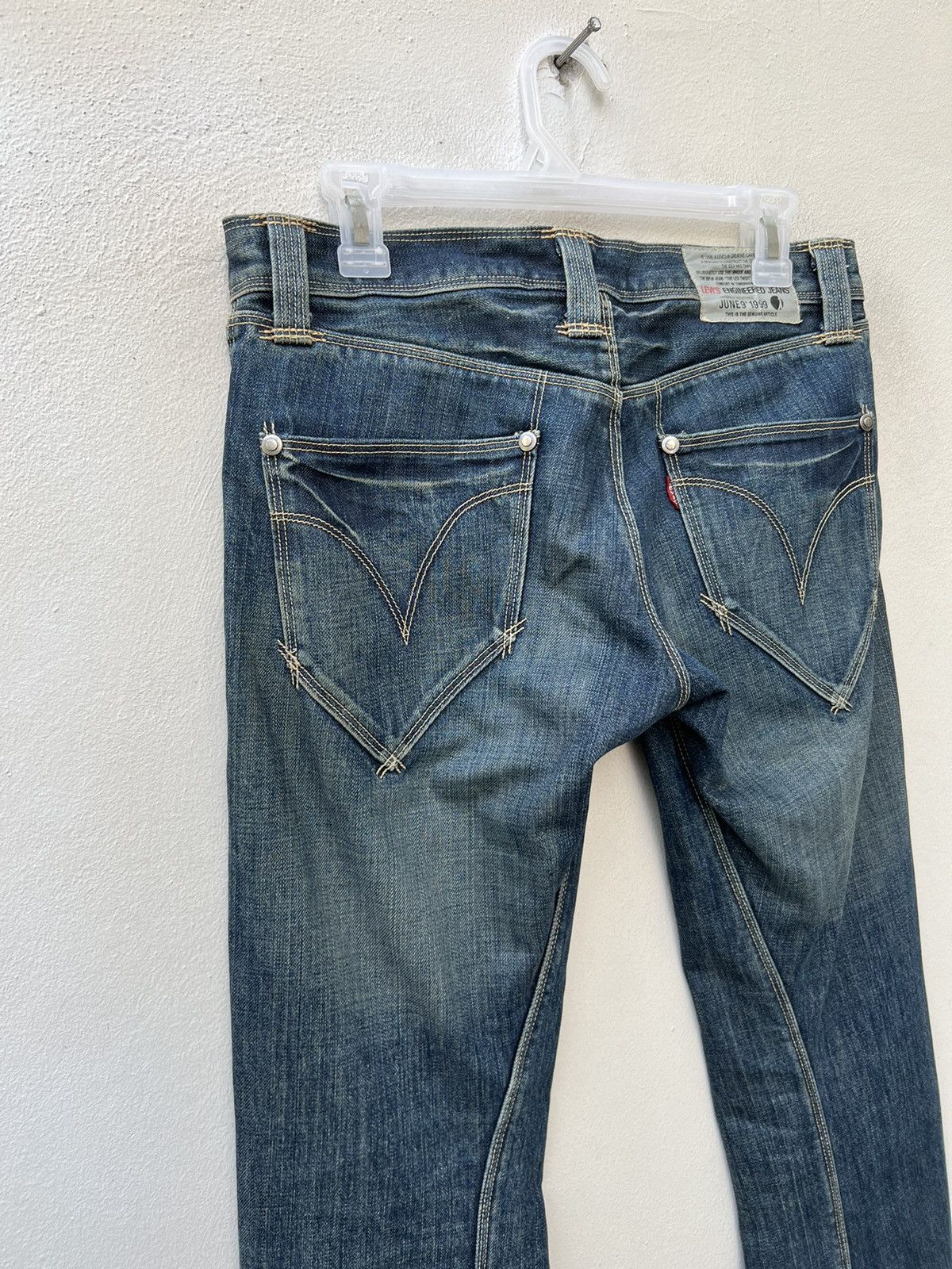 Japanese Brand Vintage 2002 Levi’s Engineered Slim Denim Jeans Size US 29 - 12 Thumbnail