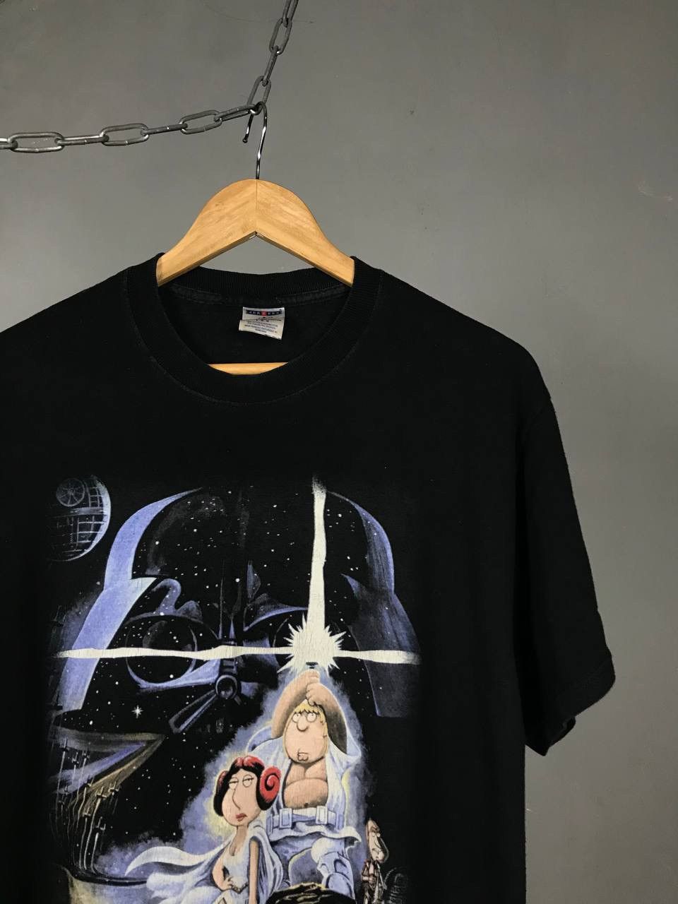 Vintage Family Guy 2007 vintage cult movie tee Size US L / EU 52-54 / 3 - 2 Thumbnail