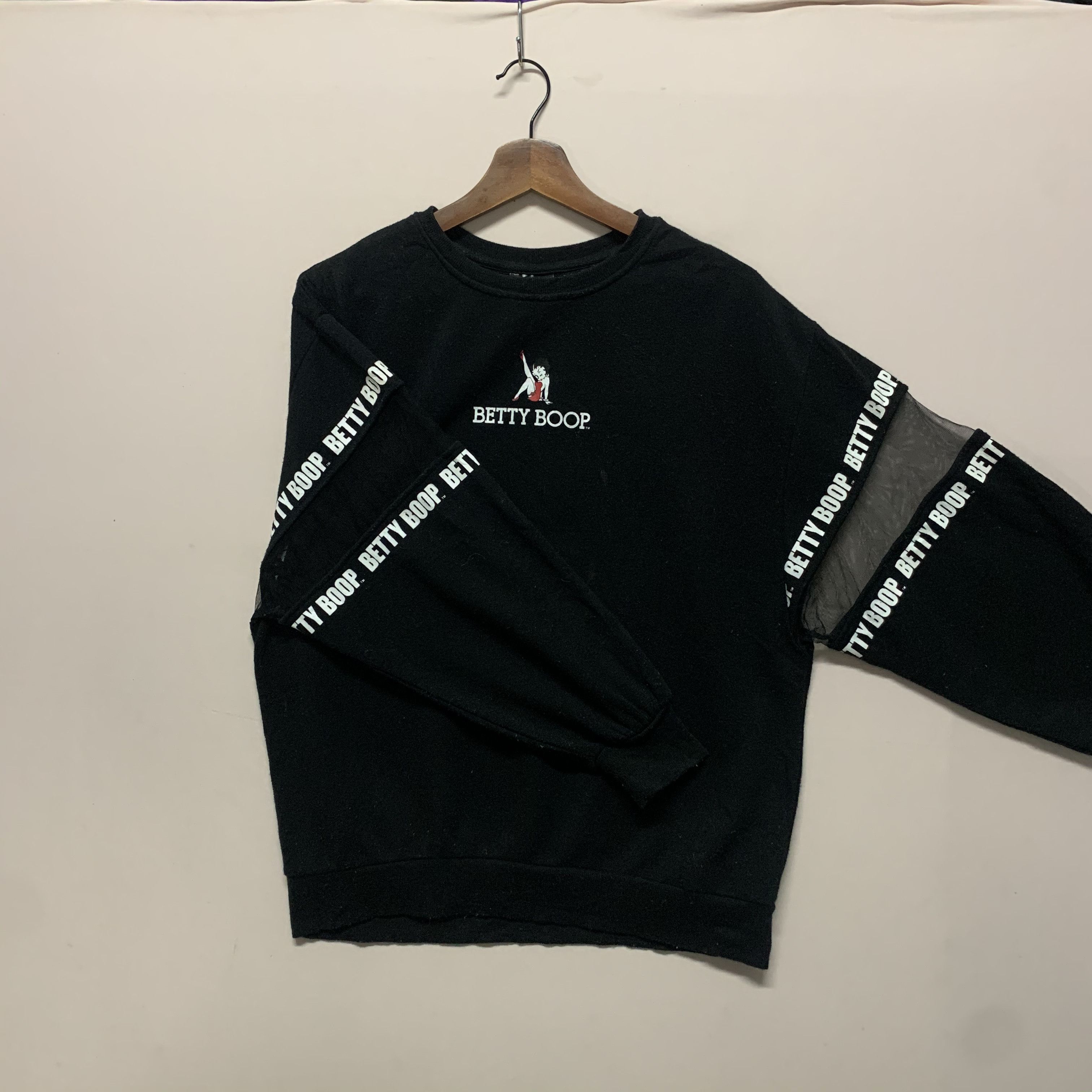 Japanese Brand Vintage Betty Boop x Strange Heaven Crewneck Sweatshirt Size US M / EU 48-50 / 2 - 1 Thumbnail
