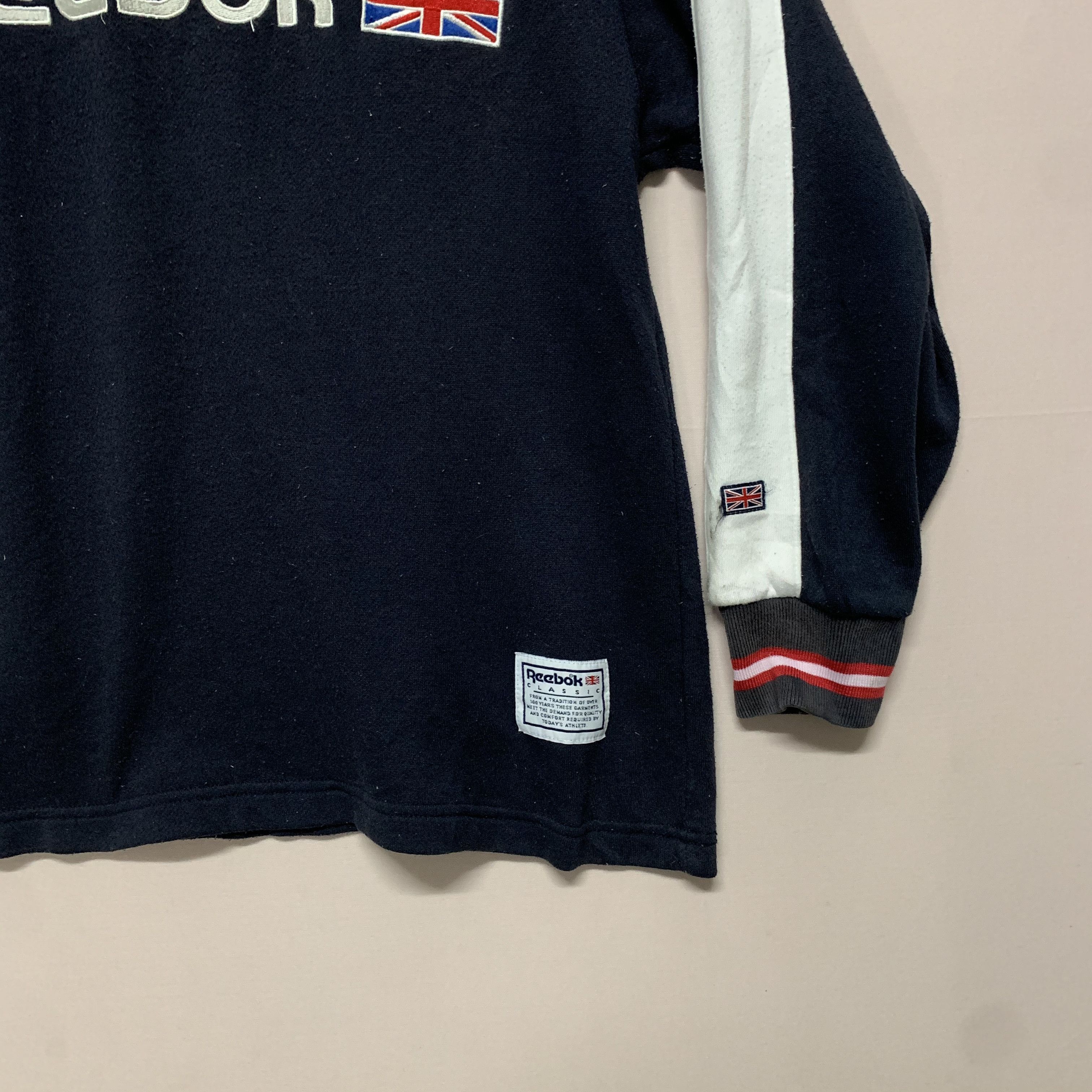 Reebok Vintage Reebok Classic Spell Out Crewneck Sweater Size US M / EU 48-50 / 2 - 4 Thumbnail