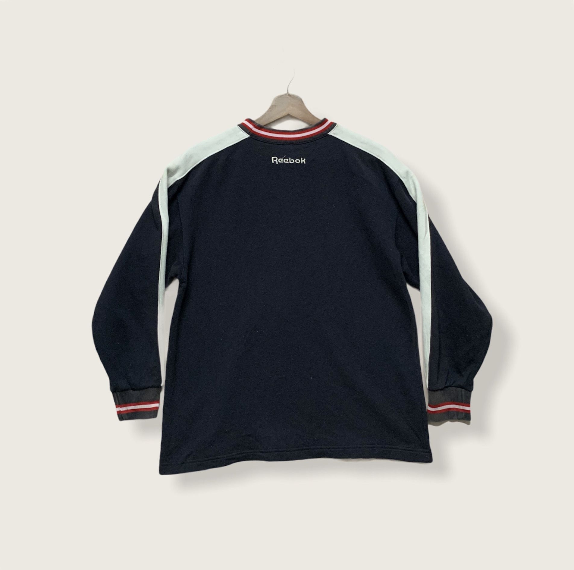 Reebok Vintage Reebok Classic Spell Out Crewneck Sweater Size US M / EU 48-50 / 2 - 8 Thumbnail