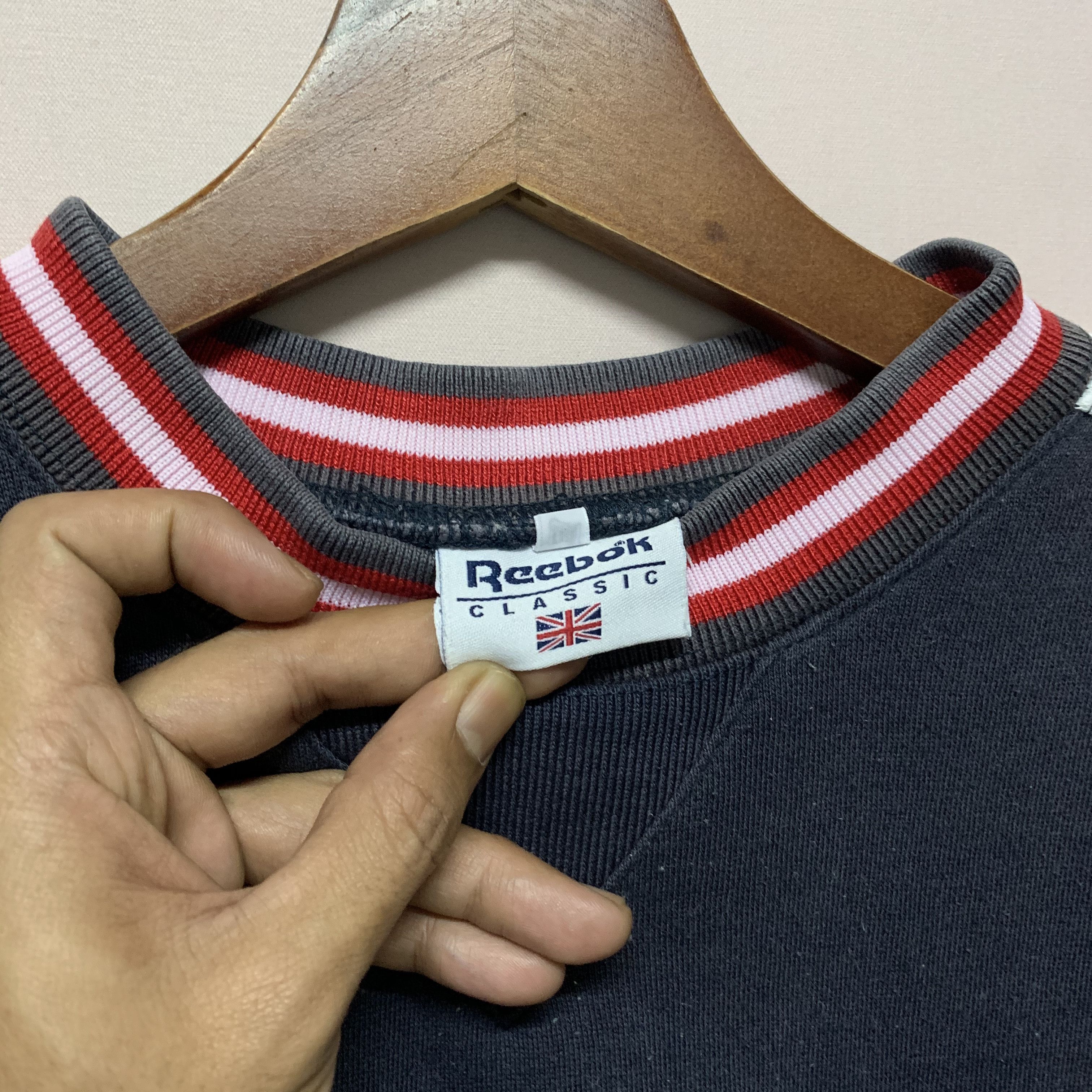 Reebok Vintage Reebok Classic Spell Out Crewneck Sweater Size US M / EU 48-50 / 2 - 6 Thumbnail