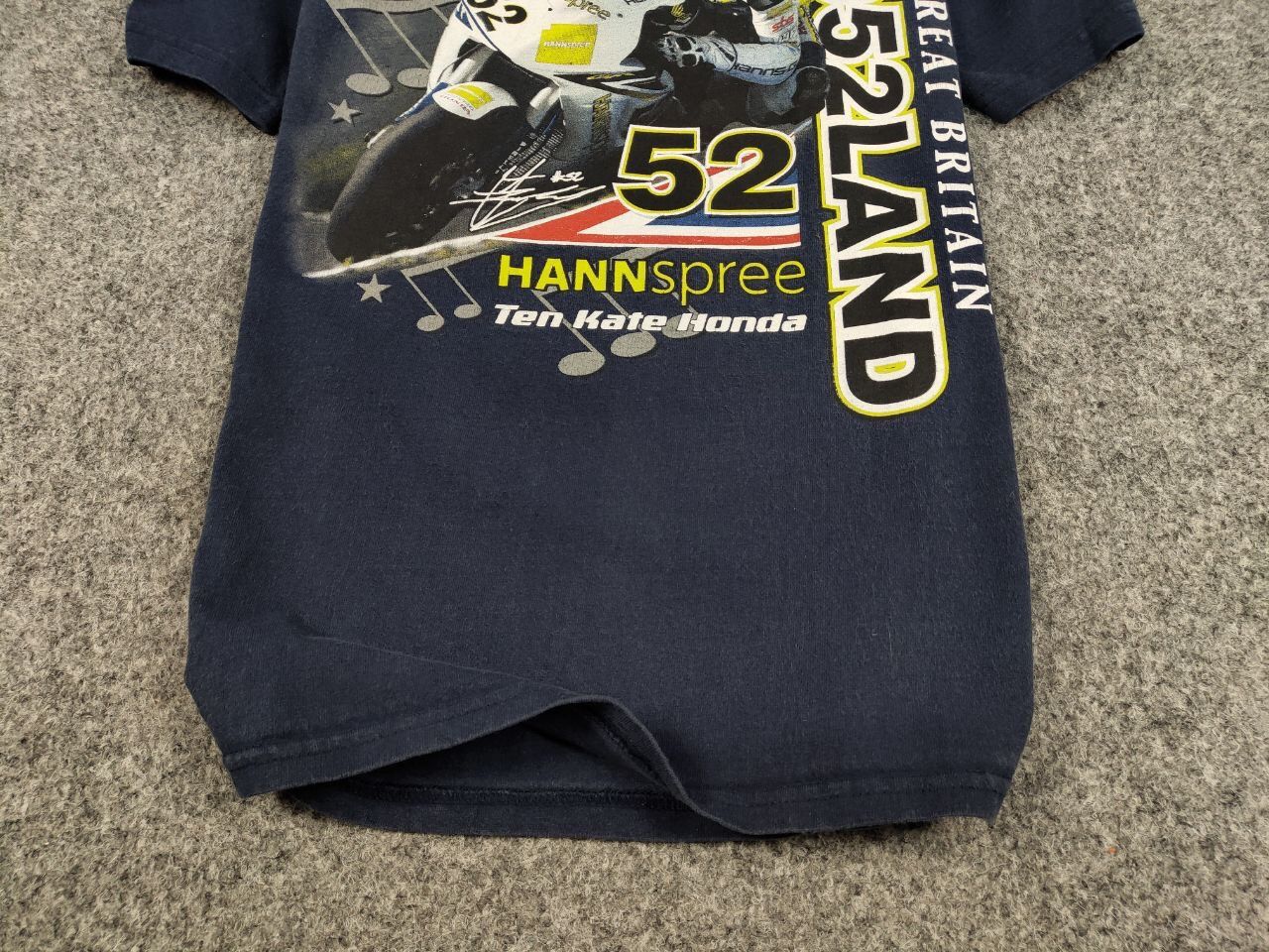 Vintage Vintage Honda Racing Motorcycle James Toseland T Shirt Tee Size US M / EU 48-50 / 2 - 8 Thumbnail