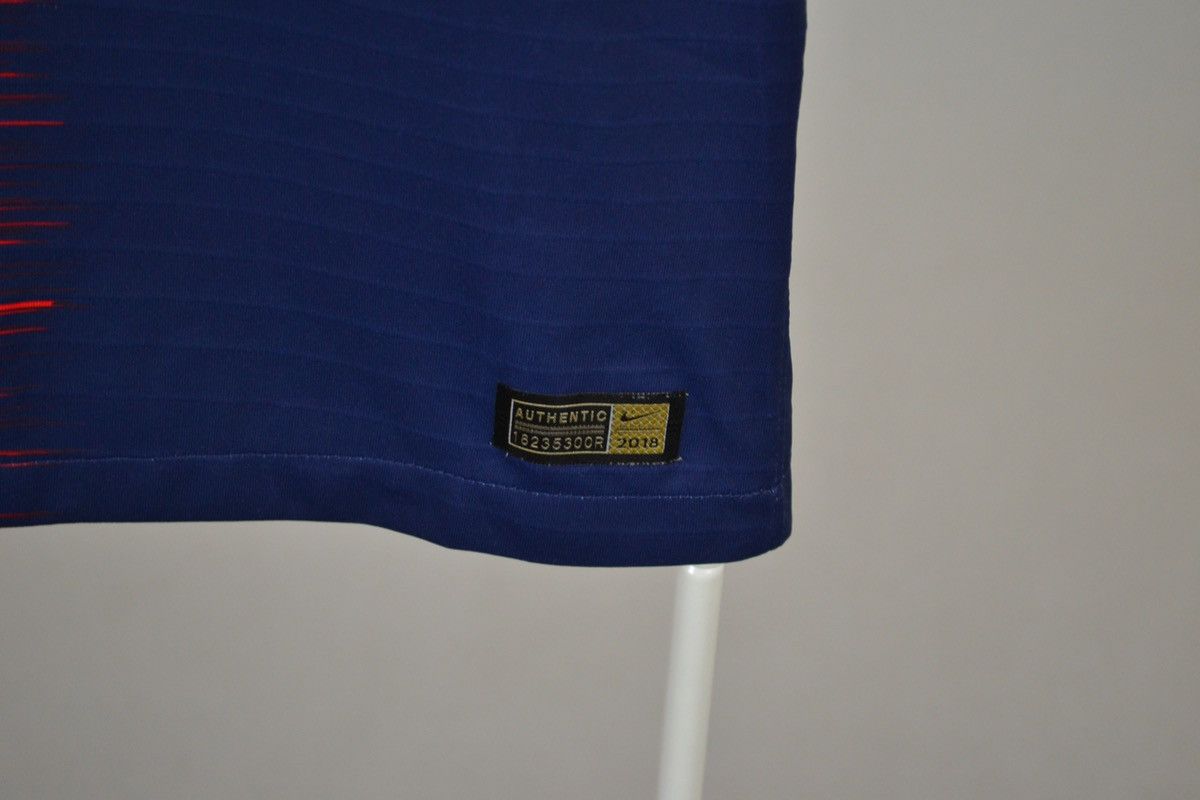 Nike PSG 2018 Home Football Shirt Soccer NIke Jersey Player Issue Size US M / EU 48-50 / 2 - 5 Thumbnail