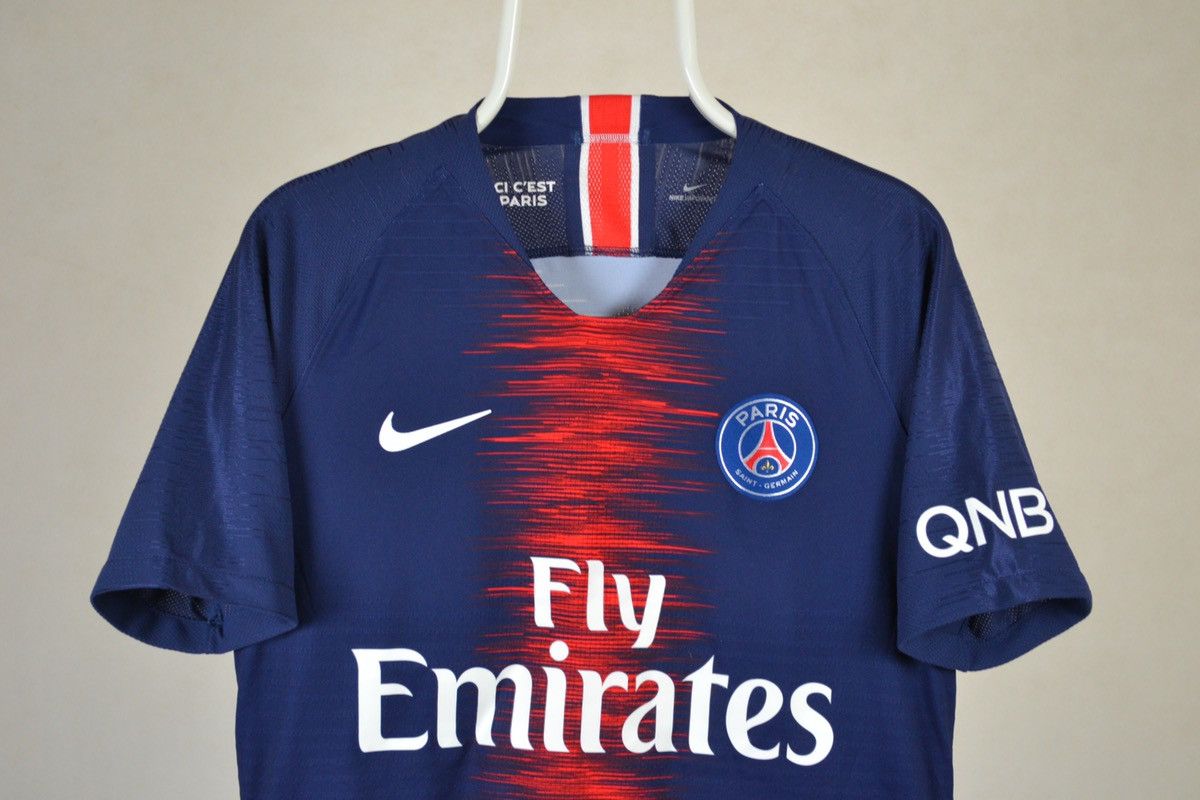 Nike PSG 2018 Home Football Shirt Soccer NIke Jersey Player Issue Size US M / EU 48-50 / 2 - 3 Thumbnail