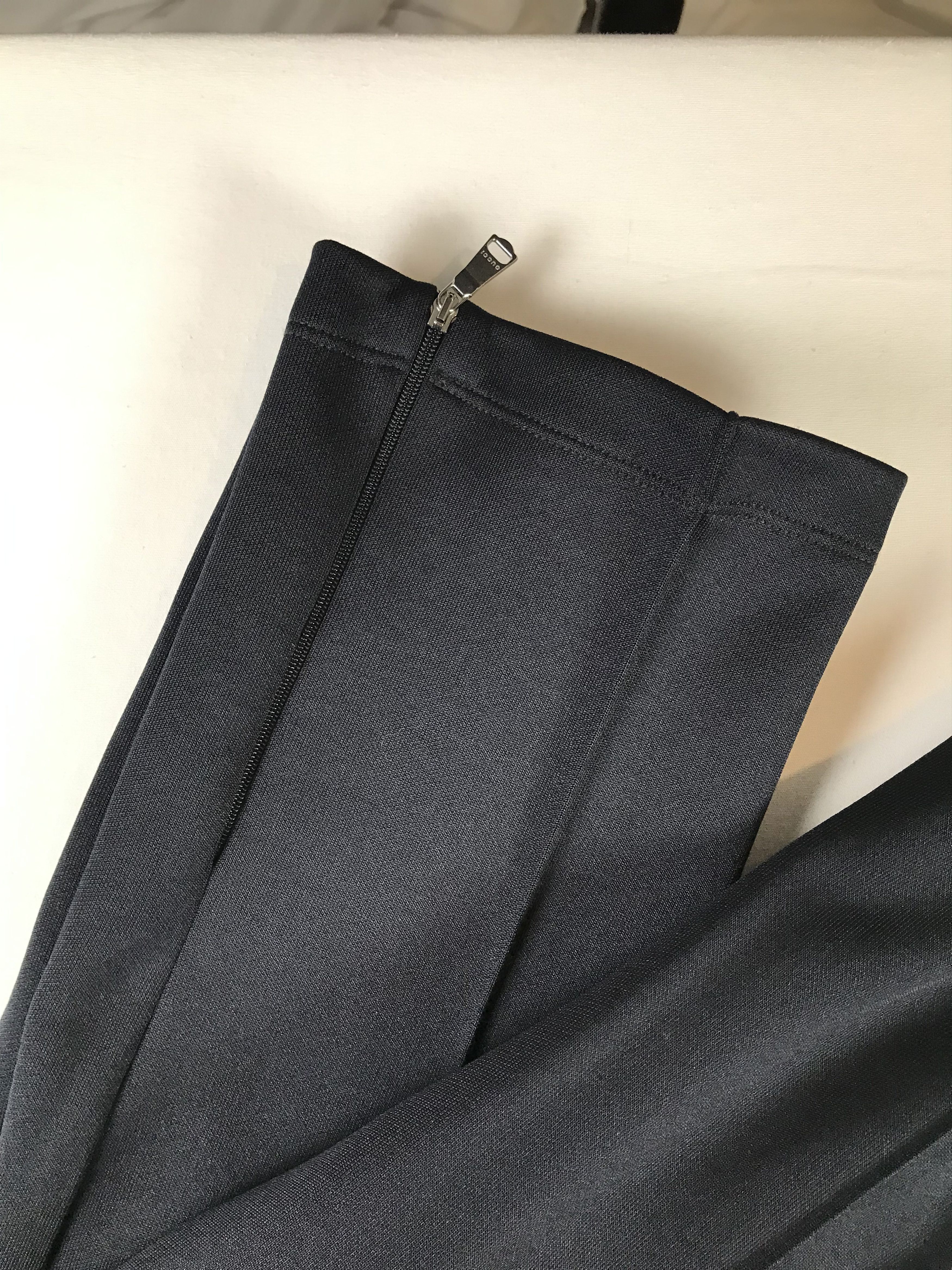 Gucci Men's Gucci Navy Trousers With Red Stripes Size US 32 / EU 48 - 6 Thumbnail
