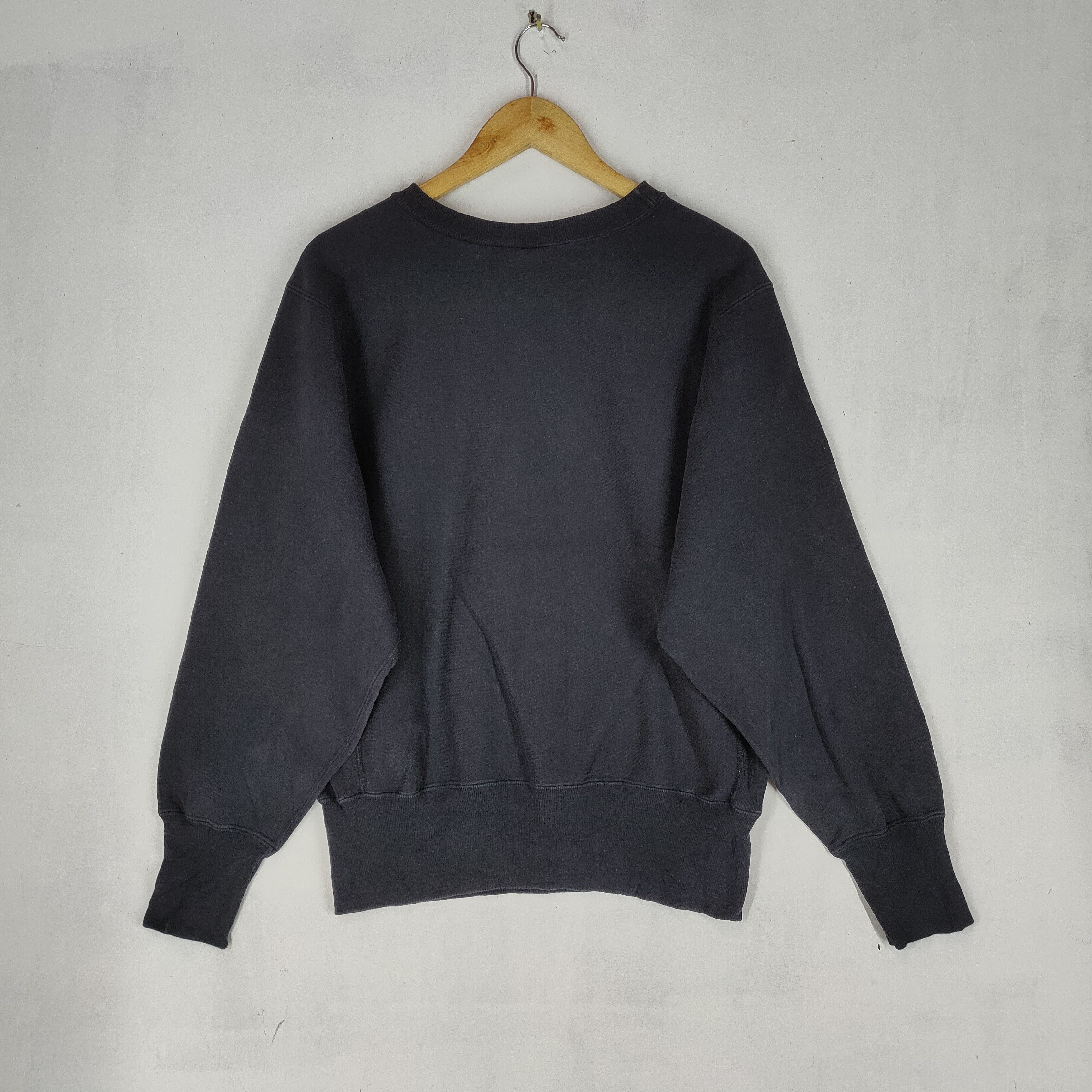 Champion Vintage CHAMPION Embroidery Spellout Patches Sweatshirt Size US M / EU 48-50 / 2 - 6 Thumbnail