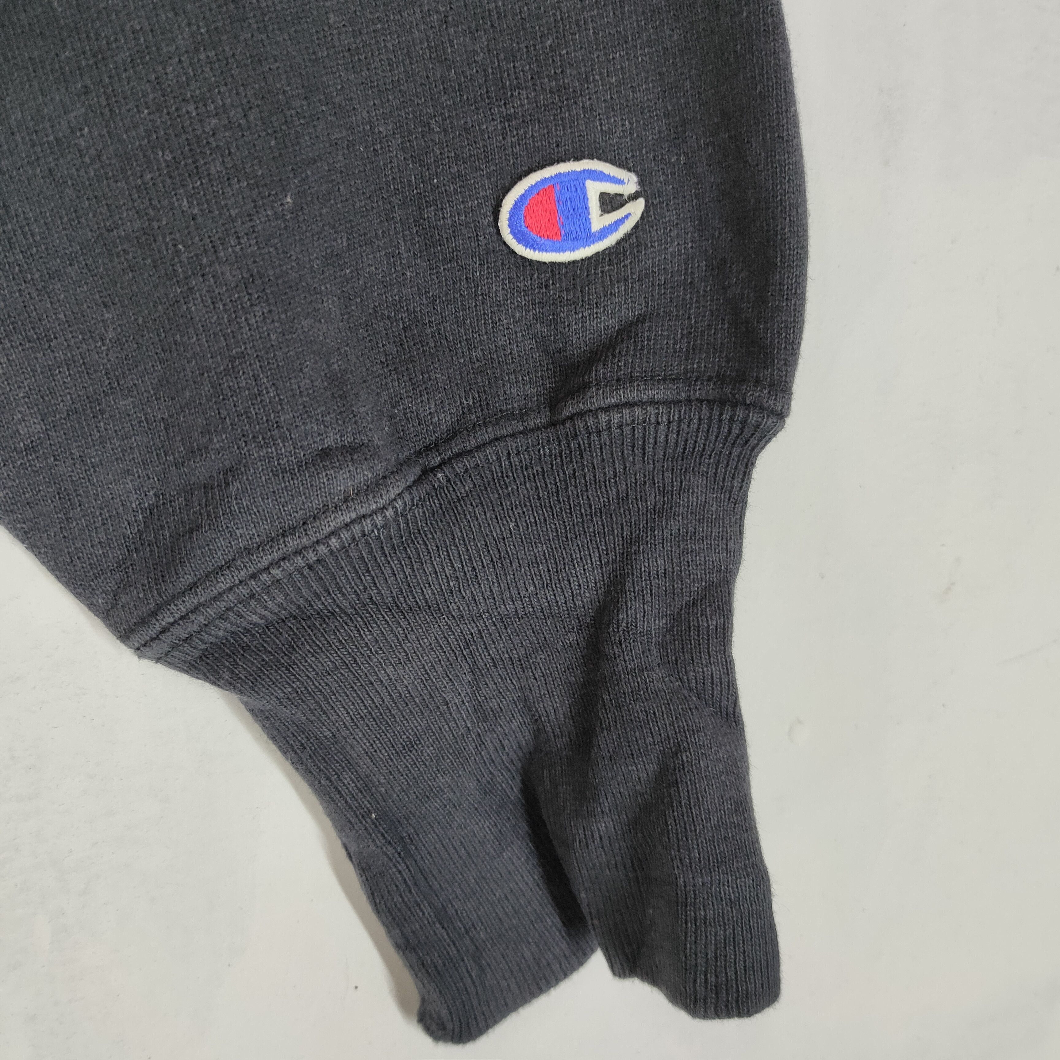Champion Vintage CHAMPION Embroidery Spellout Patches Sweatshirt Size US M / EU 48-50 / 2 - 3 Thumbnail